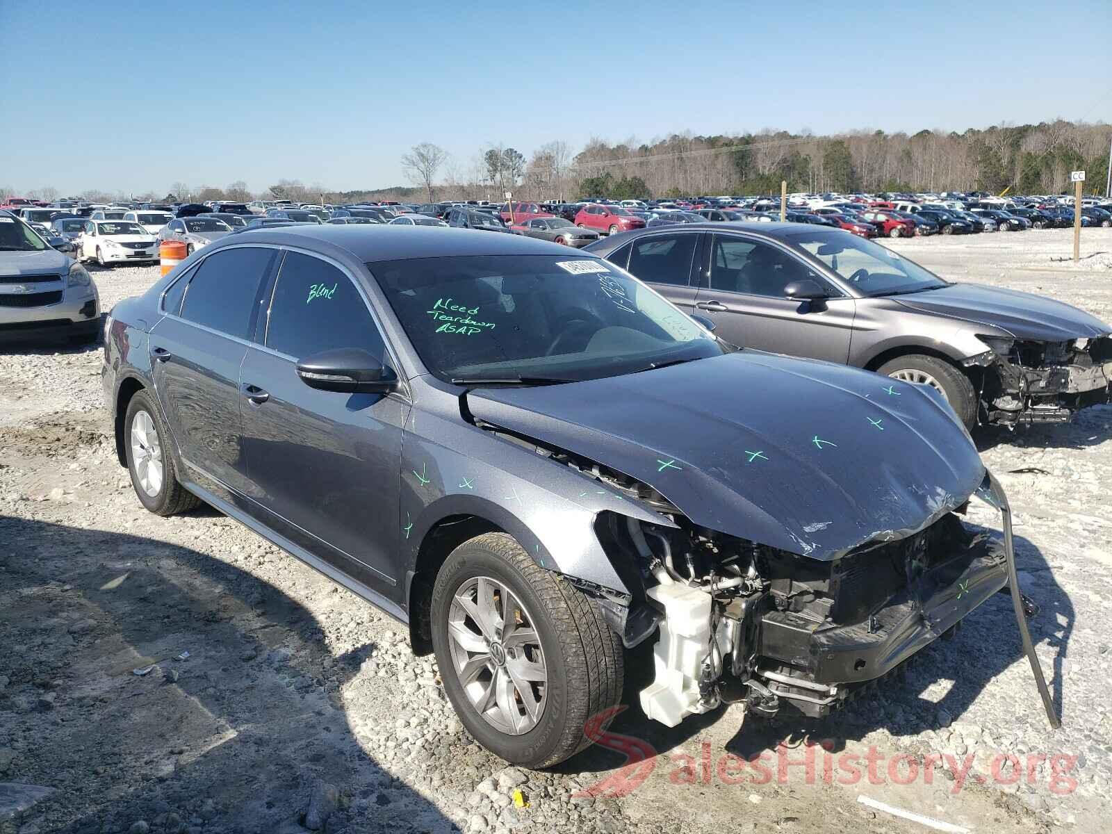 1VWAT7A31HC027633 2017 VOLKSWAGEN PASSAT