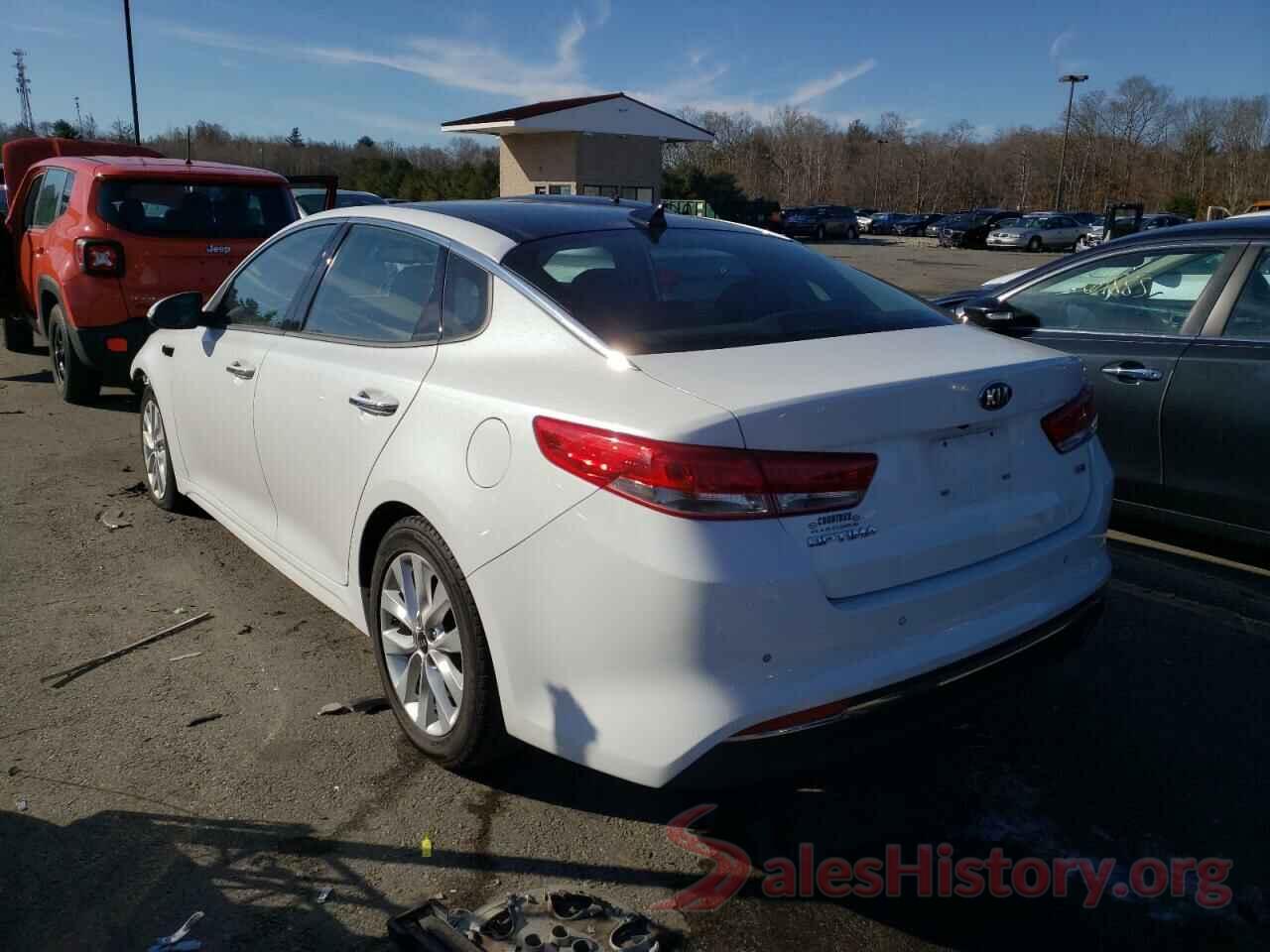 5XXGU4L32JG272260 2018 KIA OPTIMA