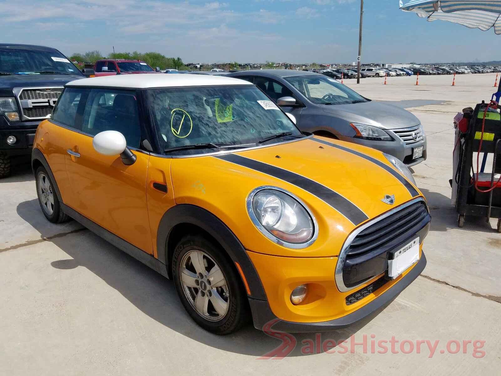 WMWXP5C50J2G64240 2018 MINI COOPER