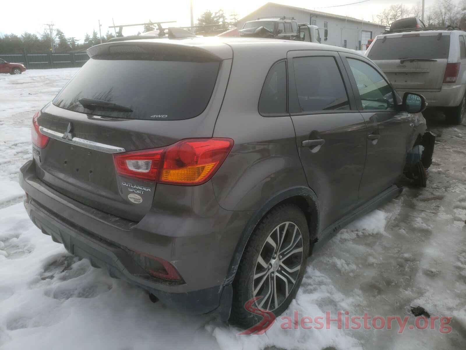 JA4AR3AUXJU021715 2018 MITSUBISHI OUTLANDER