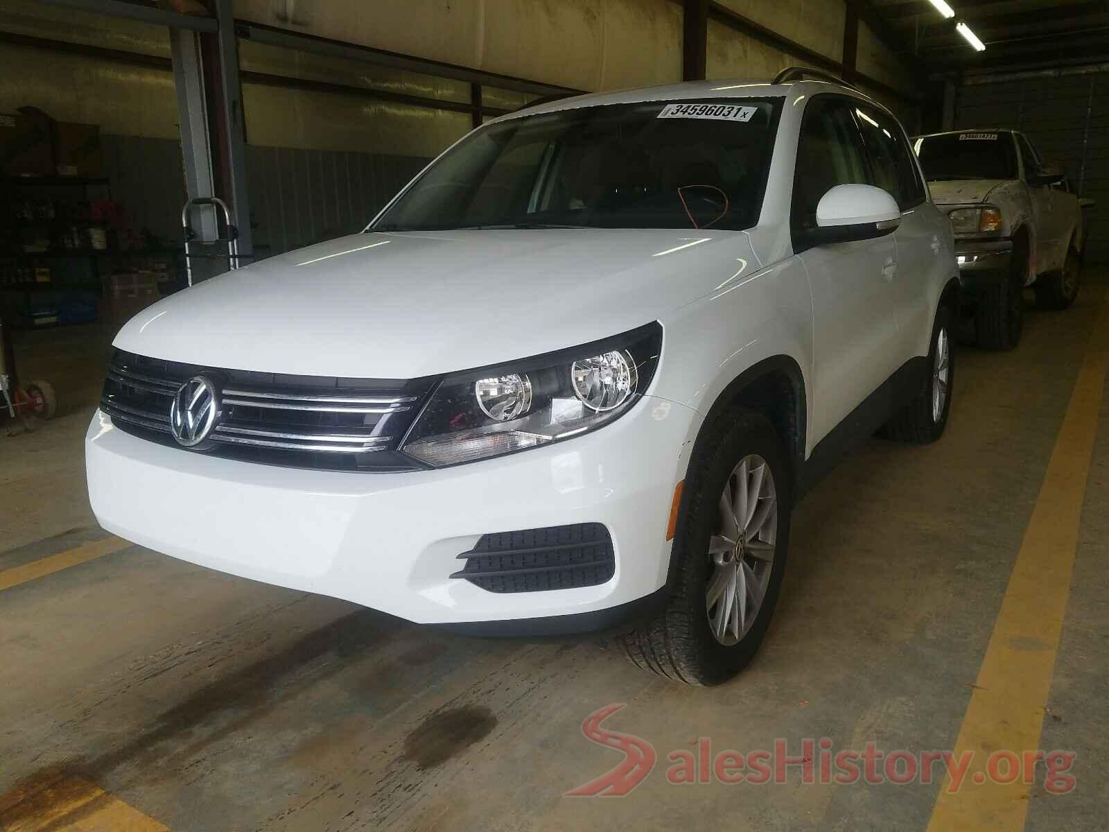 WVGAV7AX3HK046038 2017 VOLKSWAGEN TIGUAN