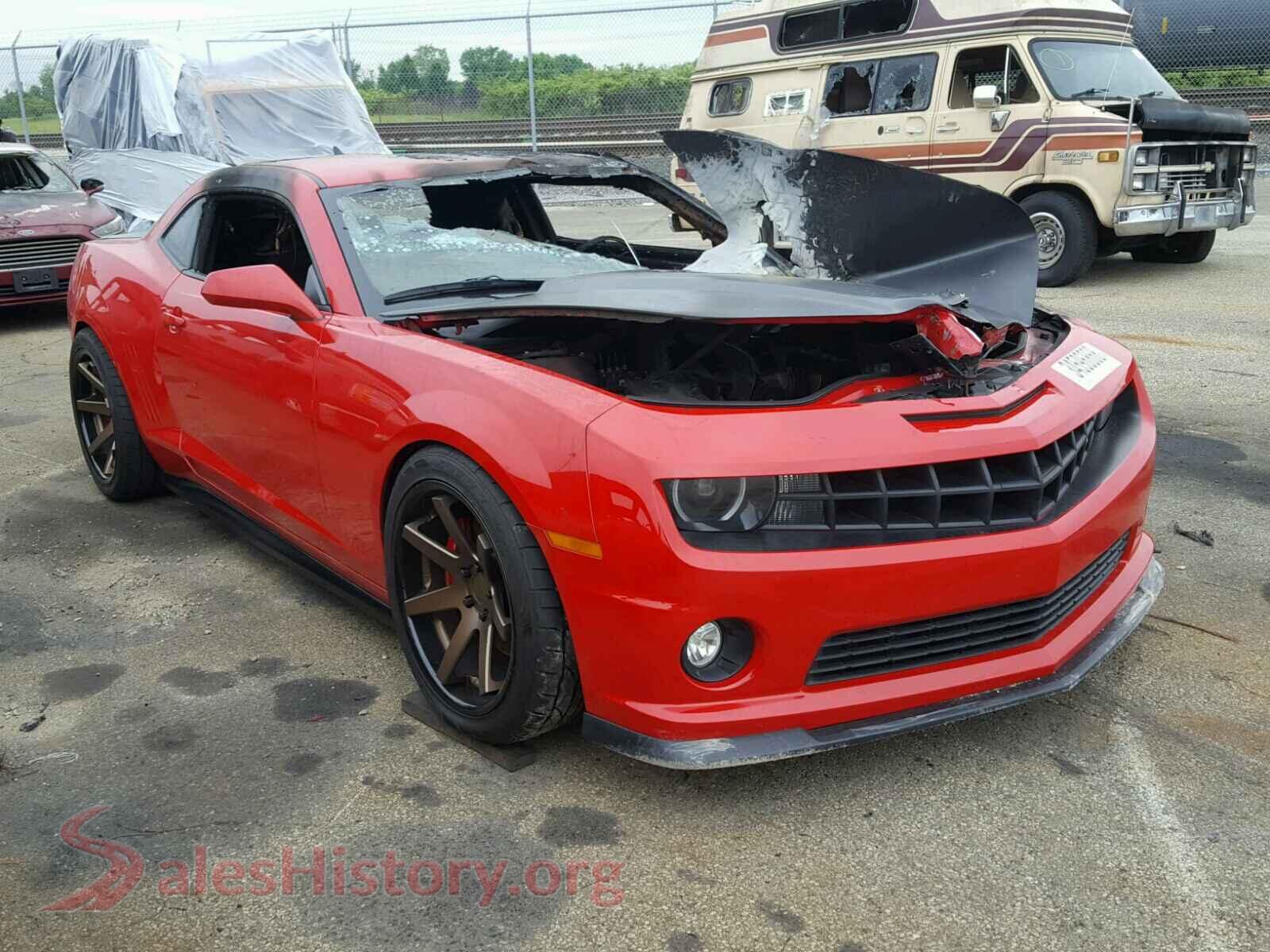 2013 CHEVROLET CAMARO VIN 2G1FS1EW0D9190684, auction photo