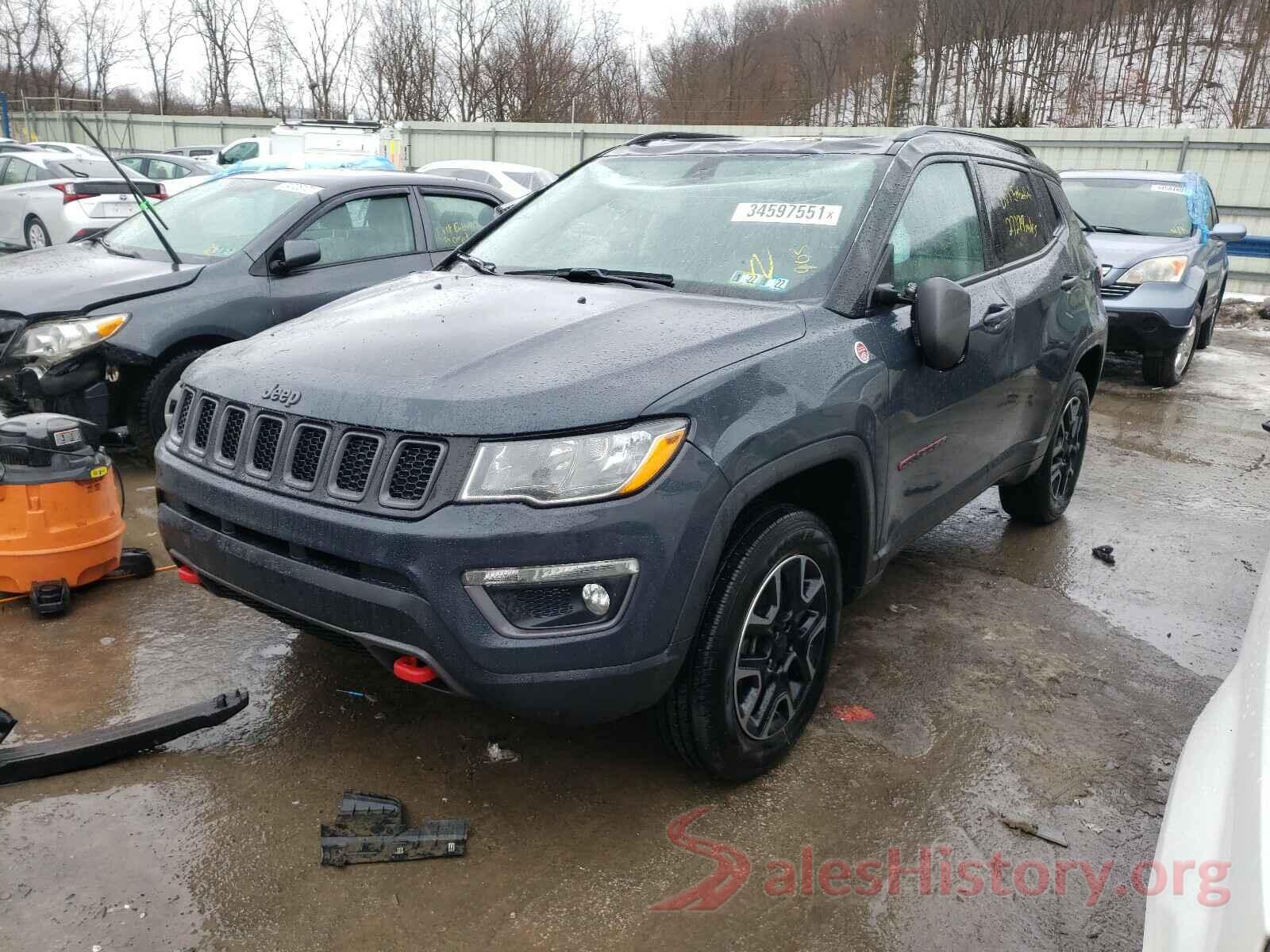 3C4NJDDB2JT484506 2018 JEEP COMPASS