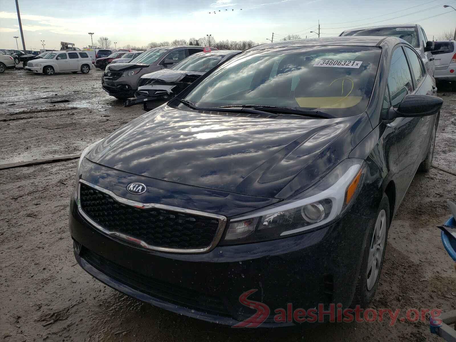 3KPFK4A7XJE263774 2018 KIA FORTE