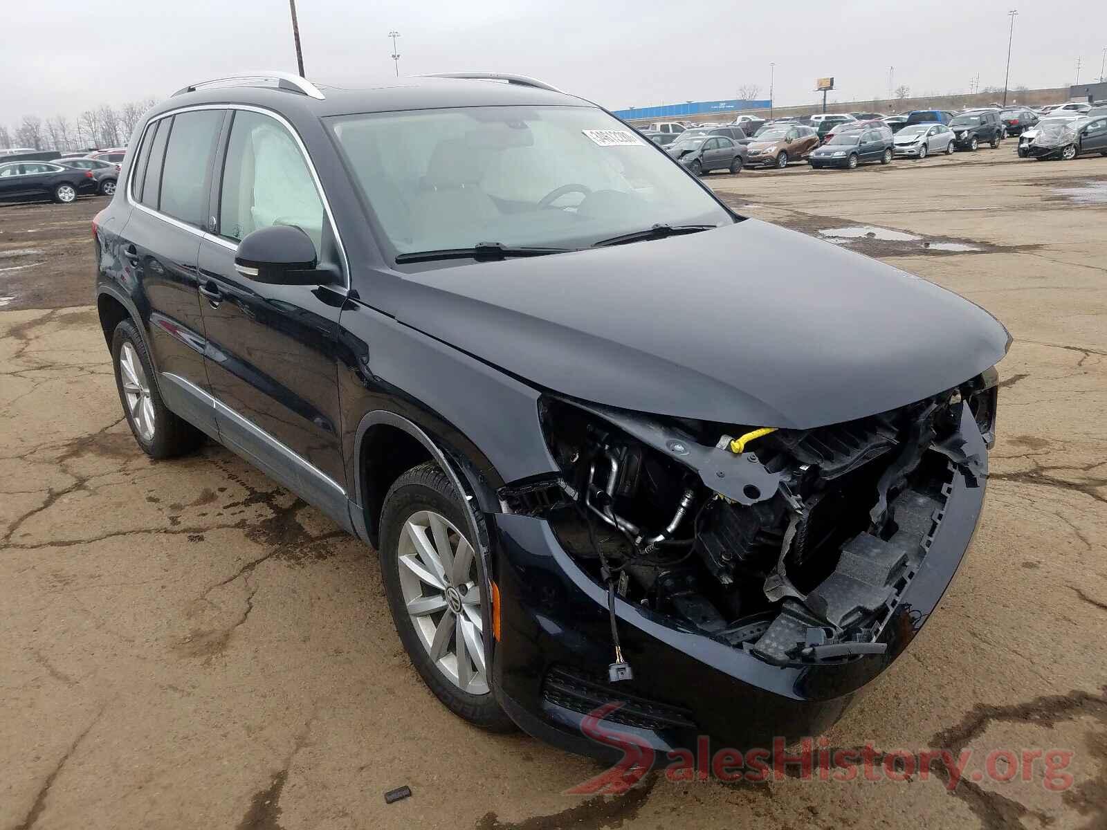 WVGSV7AX2HK011589 2017 VOLKSWAGEN TIGUAN