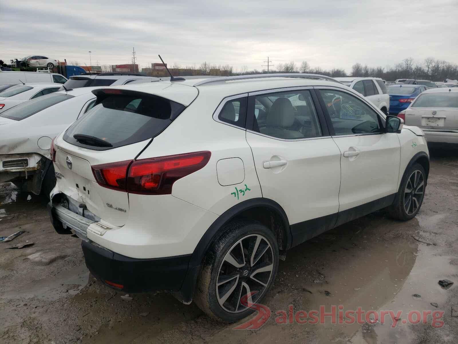 JN1BJ1CR6JW600352 2018 NISSAN ROGUE