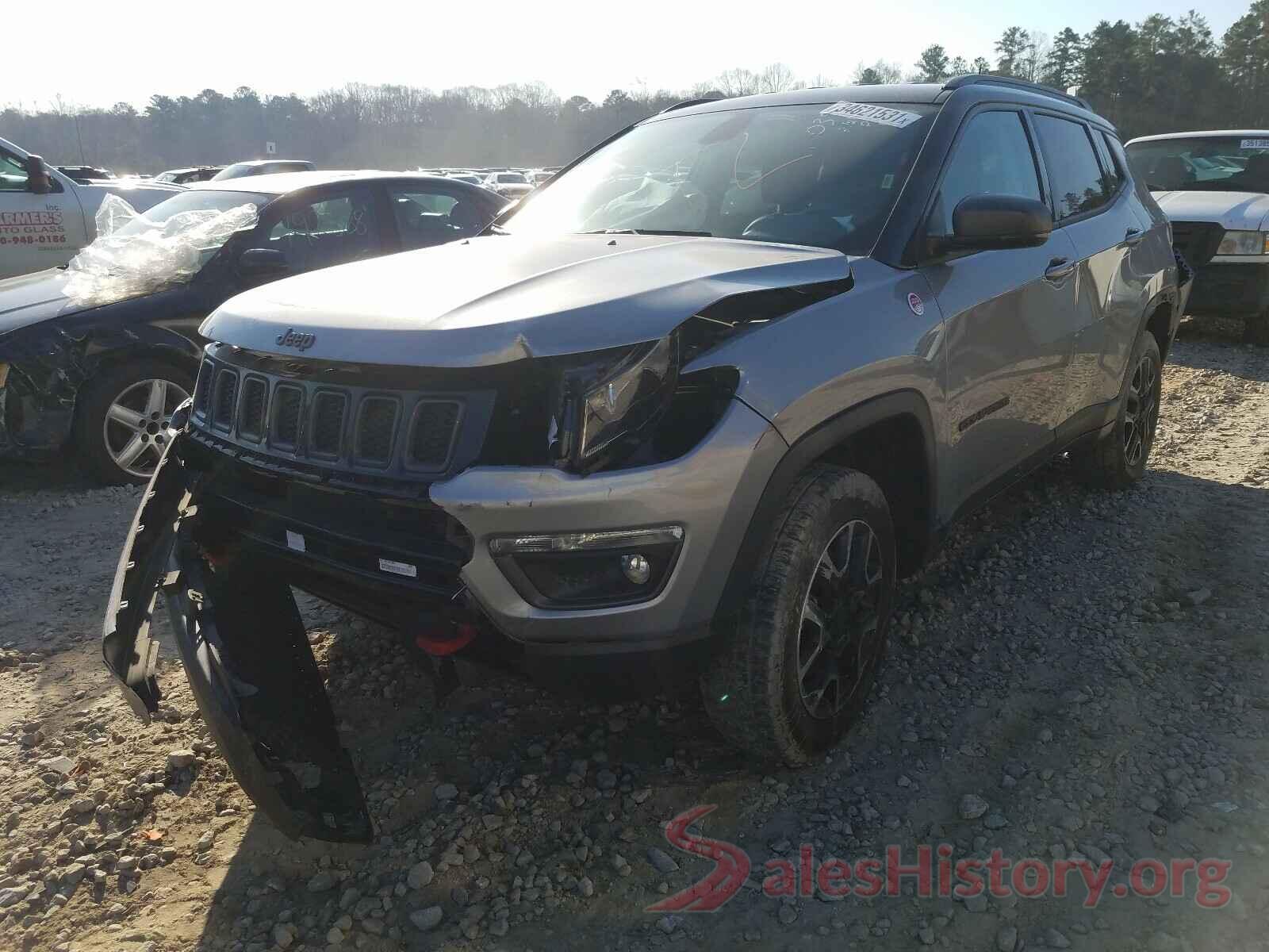 3C4NJDDB7KT695363 2019 JEEP COMPASS