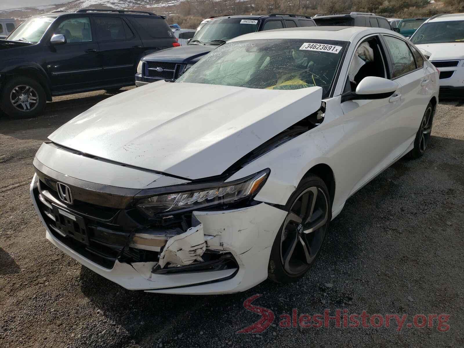 1HGCV2F33JA013740 2018 HONDA ACCORD