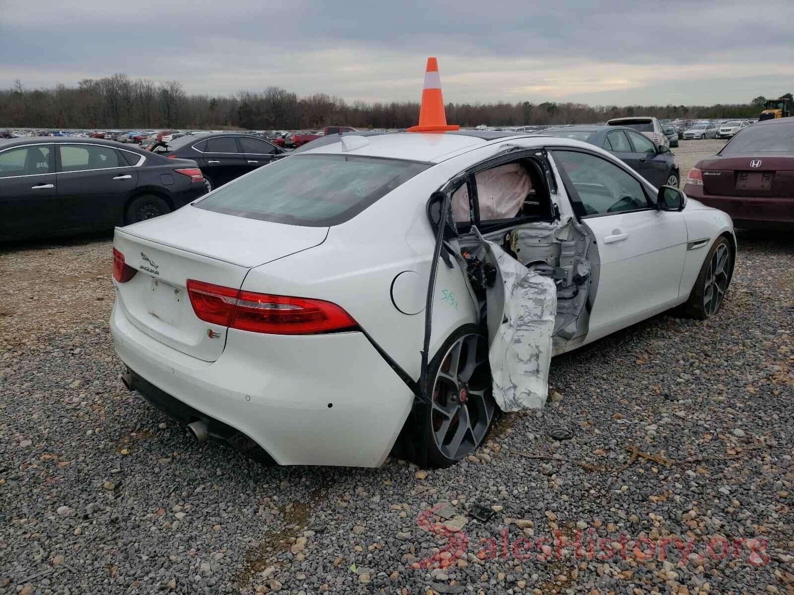 SAJAG4FV5JCP25279 2018 JAGUAR XE