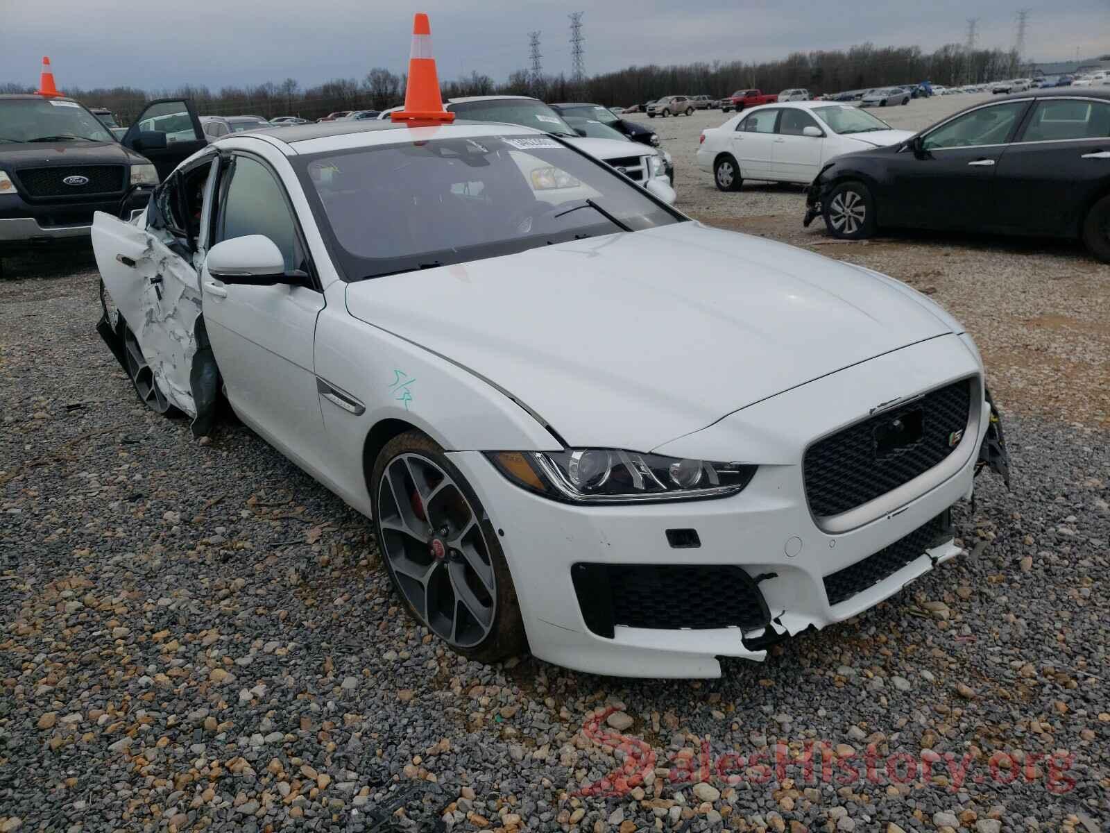 SAJAG4FV5JCP25279 2018 JAGUAR XE