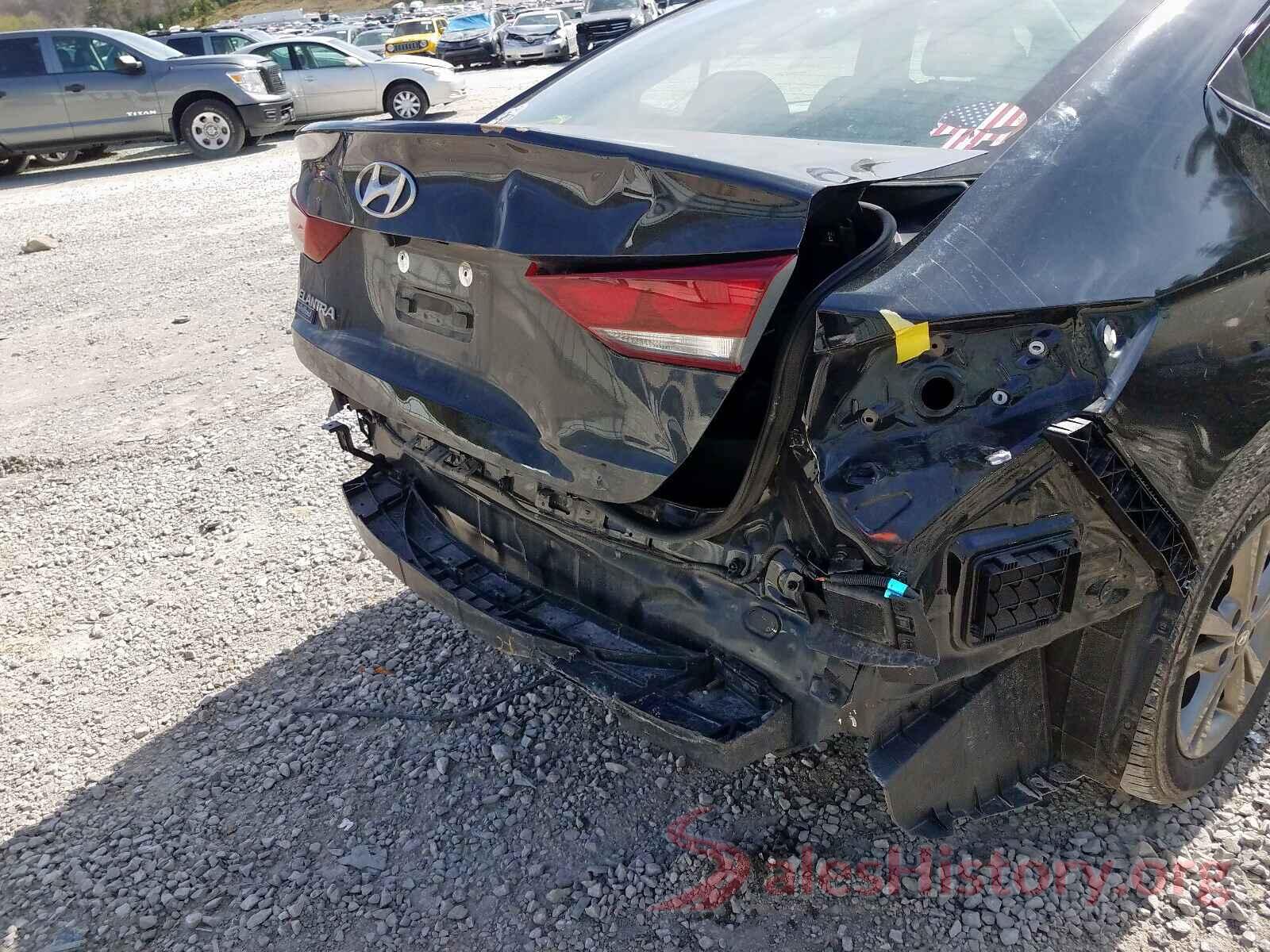 5NPD84LFXJH372614 2018 HYUNDAI ELANTRA