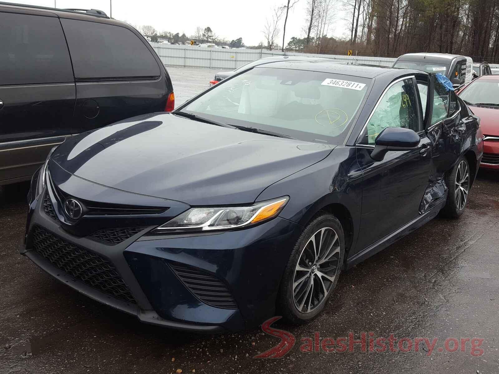 4T1B11HK5JU661773 2018 TOYOTA CAMRY