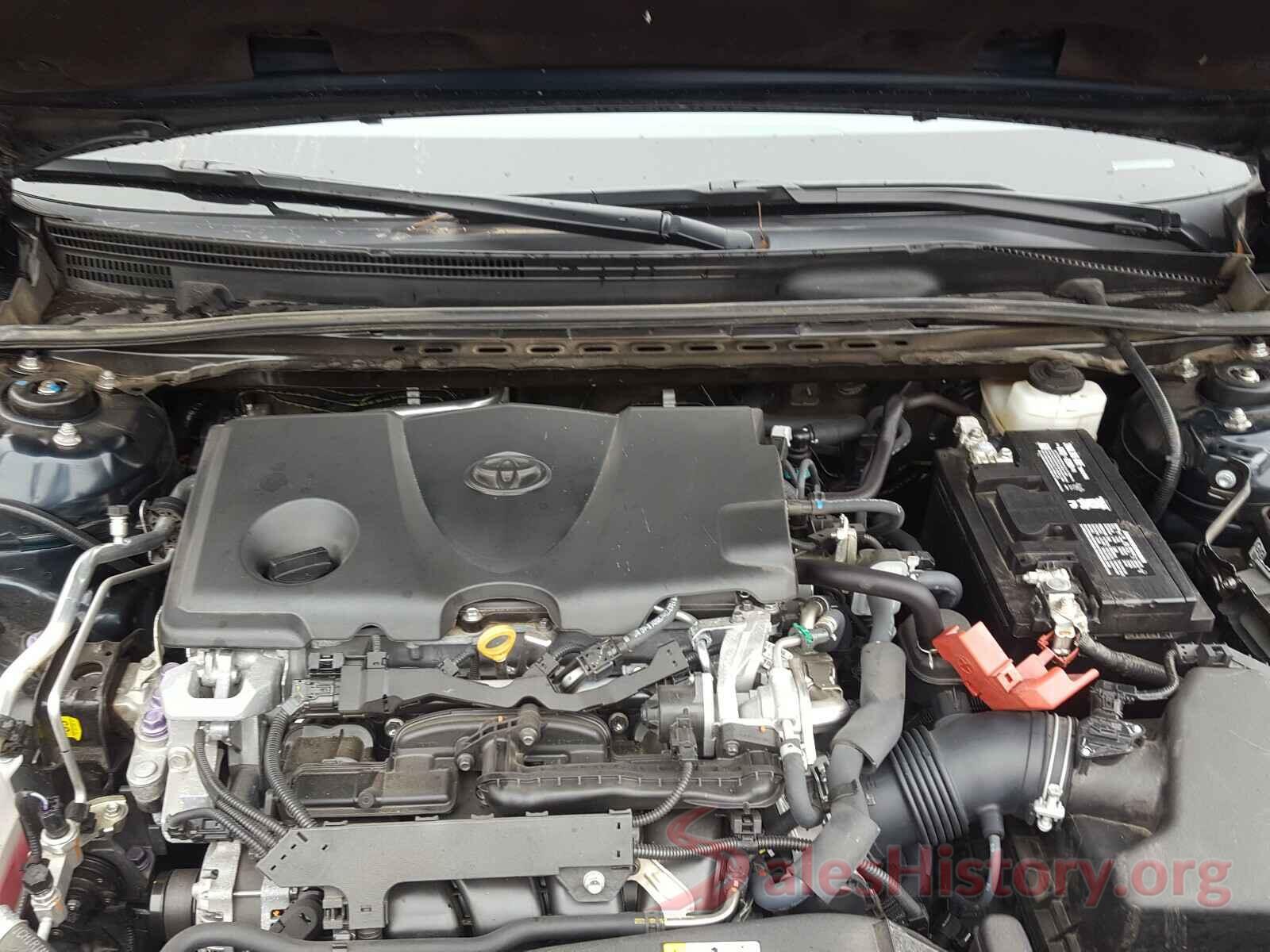 4T1B11HK5JU661773 2018 TOYOTA CAMRY