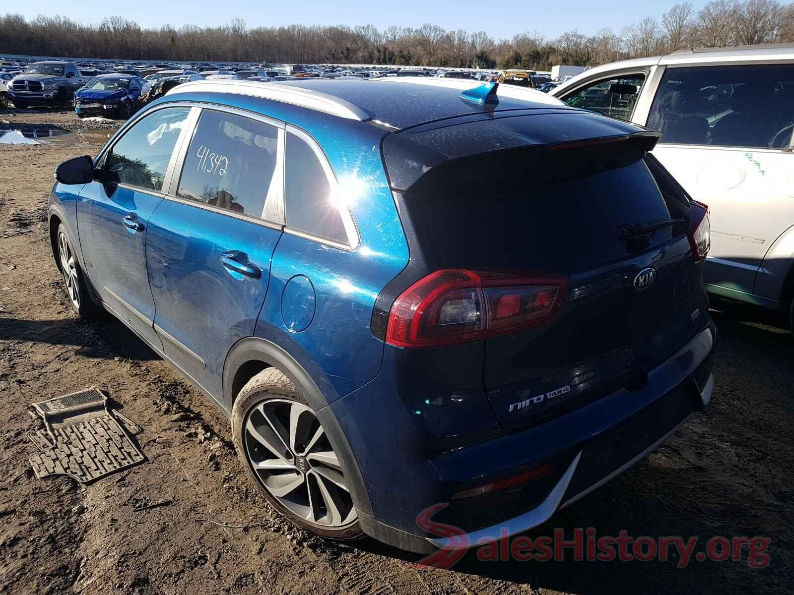 KNDCE3LCXH5042115 2017 KIA NIRO