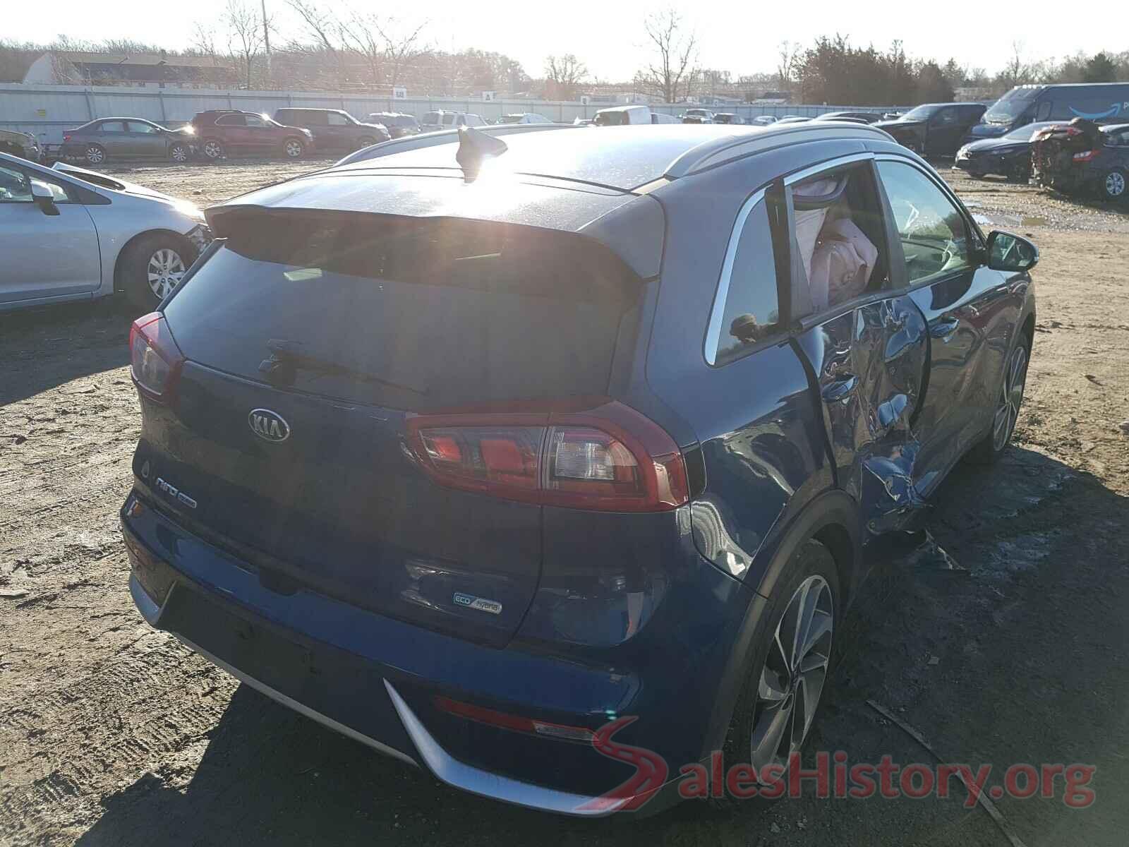 KNDCE3LCXH5042115 2017 KIA NIRO