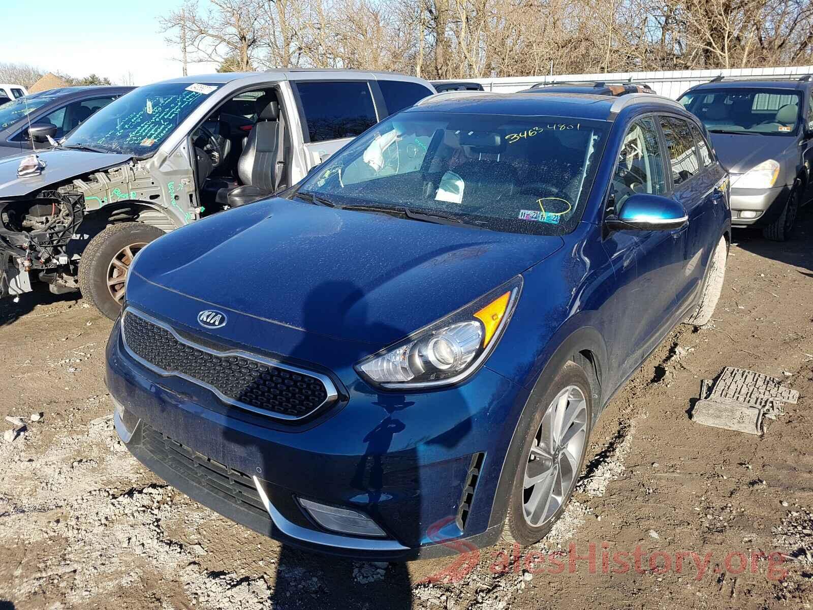 KNDCE3LCXH5042115 2017 KIA NIRO