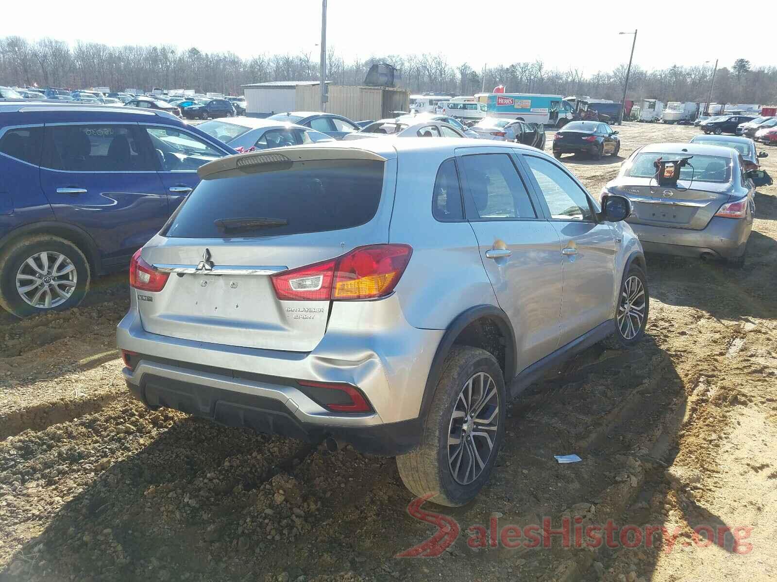 JA4AP3AU4JU023417 2018 MITSUBISHI OUTLANDER