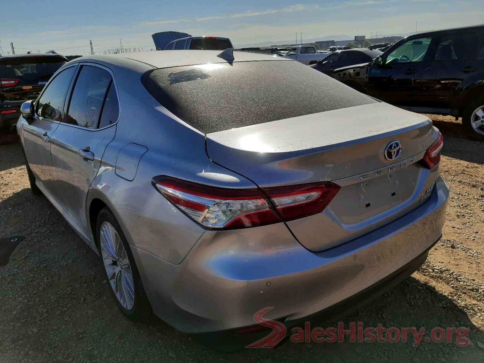 4T1B21HKXJU005842 2018 TOYOTA CAMRY