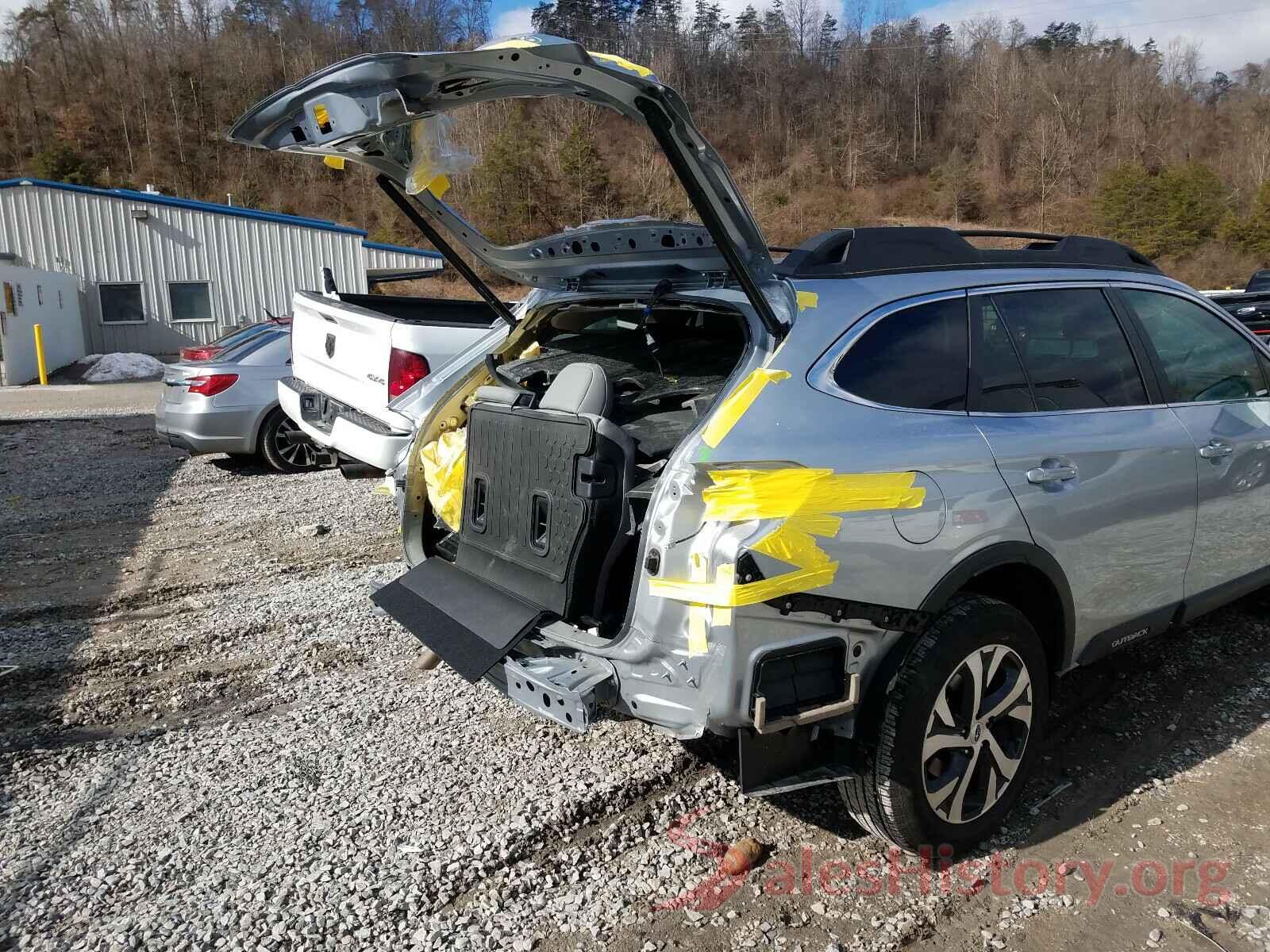 4S4BTANC2L3218111 2020 SUBARU OUTBACK