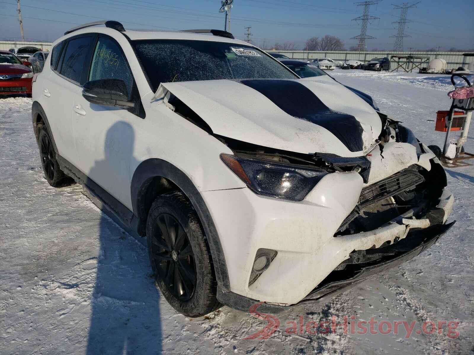 2T3RFREV5JW807285 2018 TOYOTA RAV4