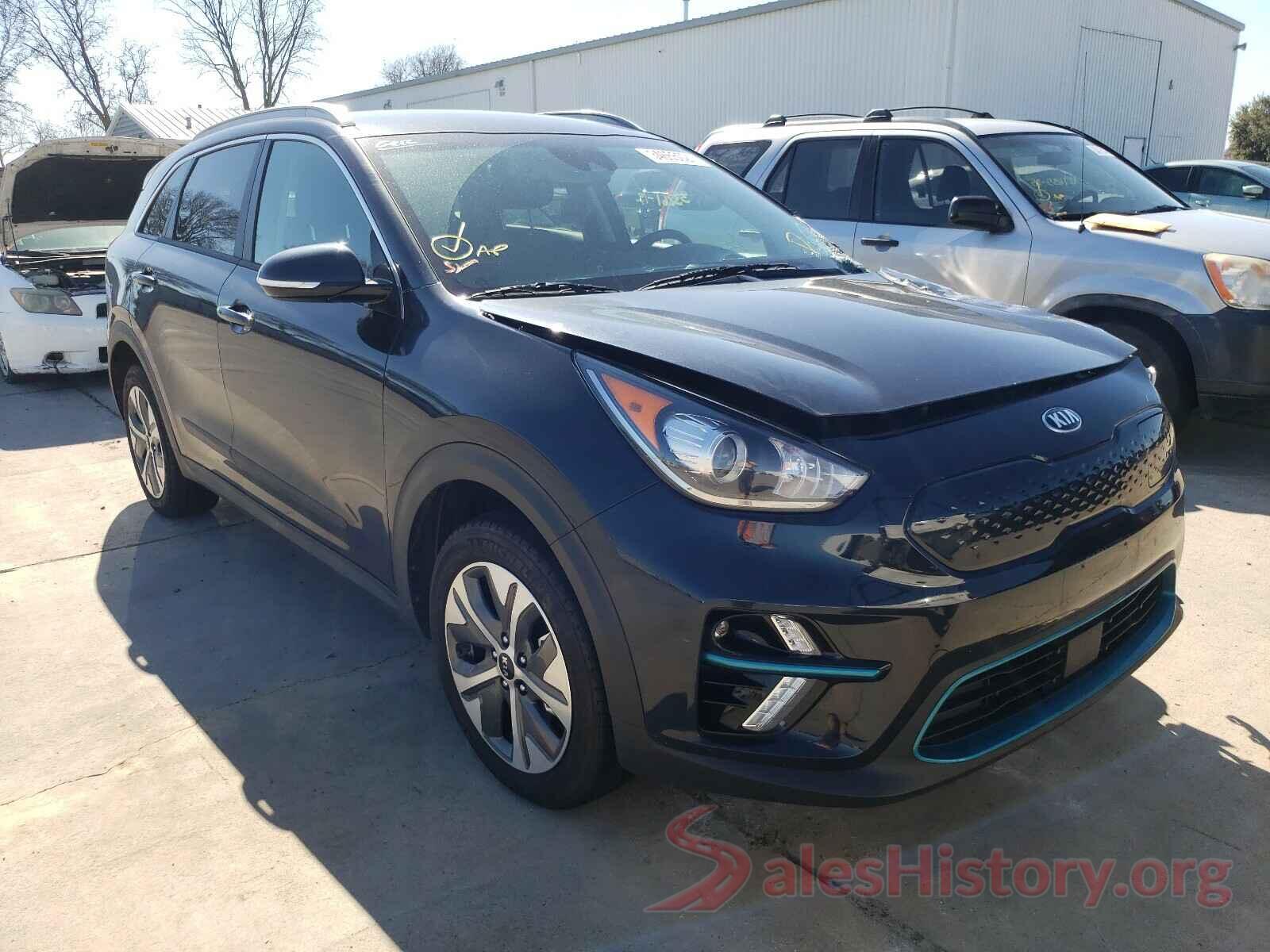 KNDCC3LG1K5018883 2019 KIA NIRO