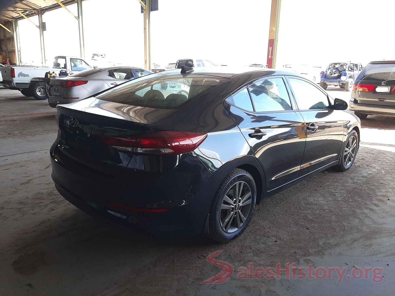 5NPD84LFXJH220820 2018 HYUNDAI ELANTRA