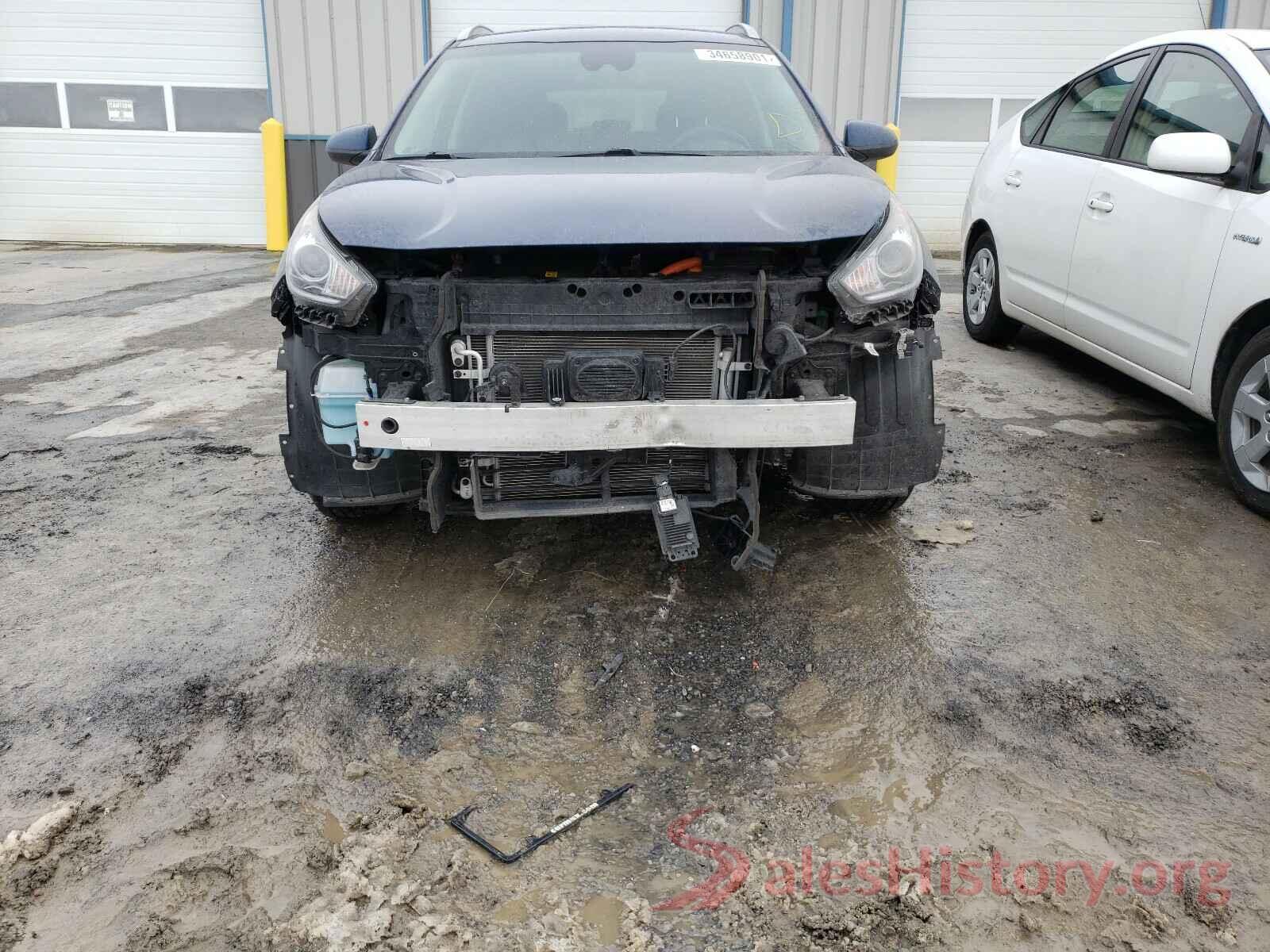 KNDCB3LC3H5090421 2017 KIA NIRO