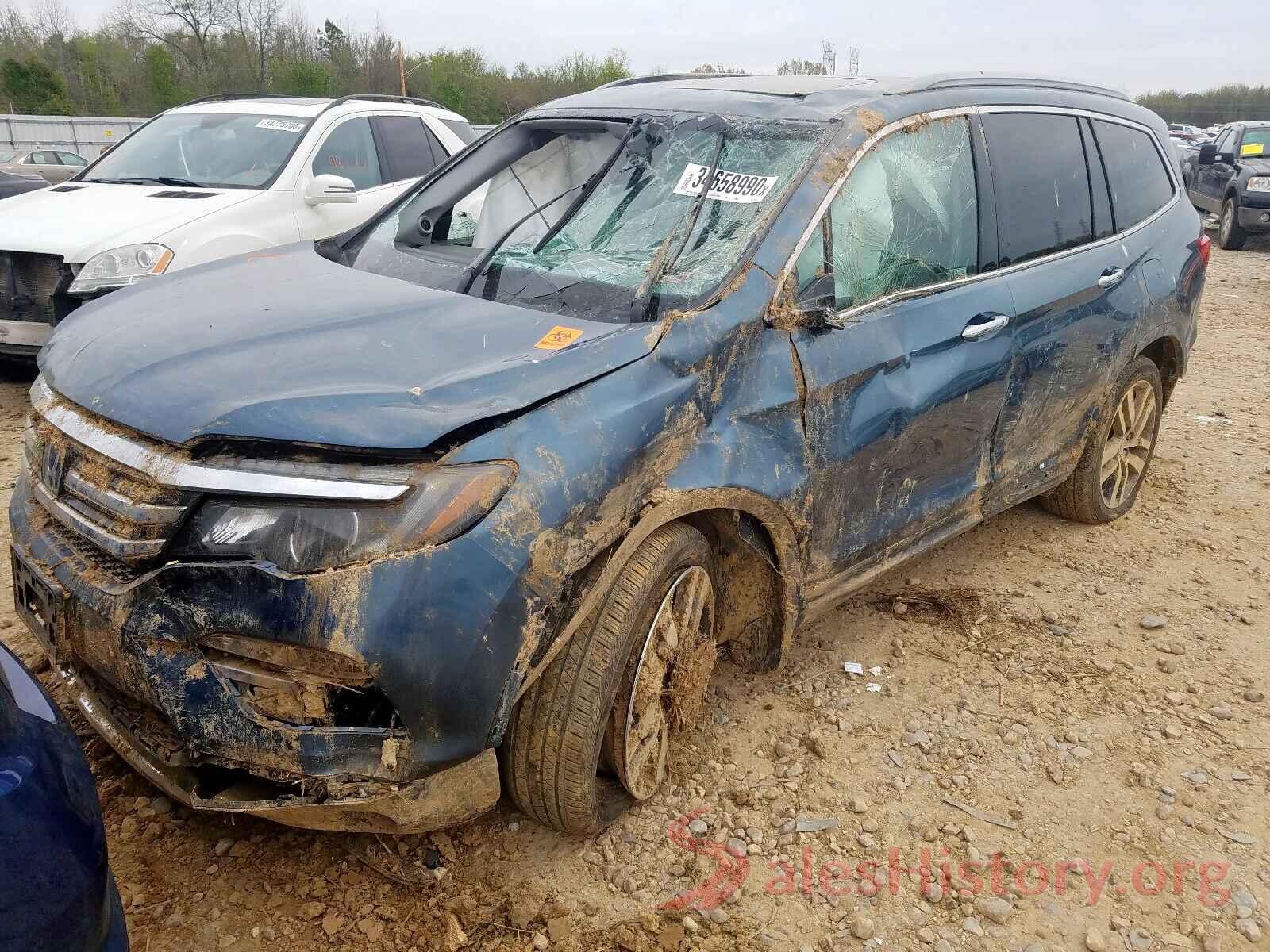 5FNYF6H95JB067915 2018 HONDA PILOT