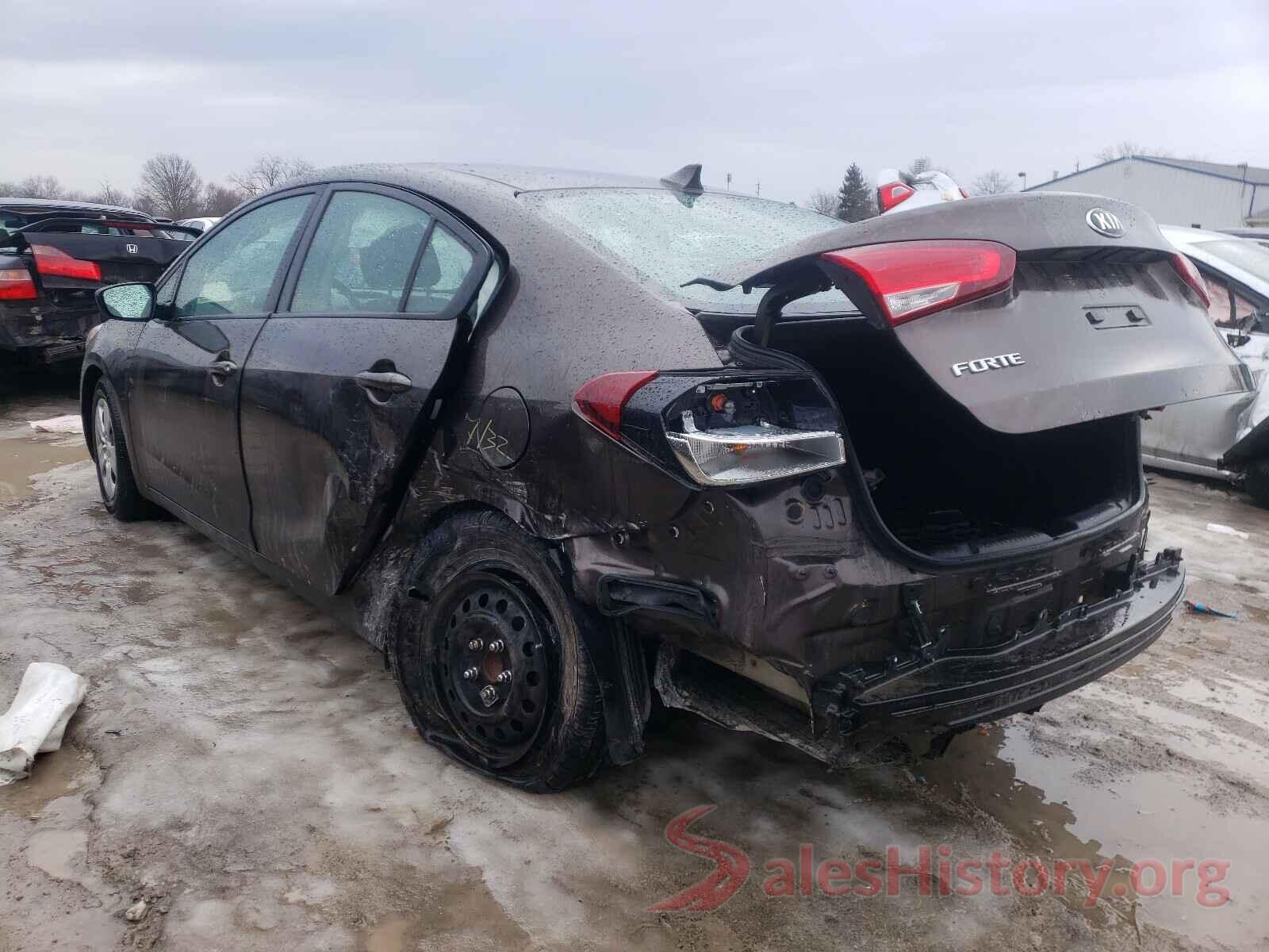 3KPFK4A75JE171276 2018 KIA FORTE