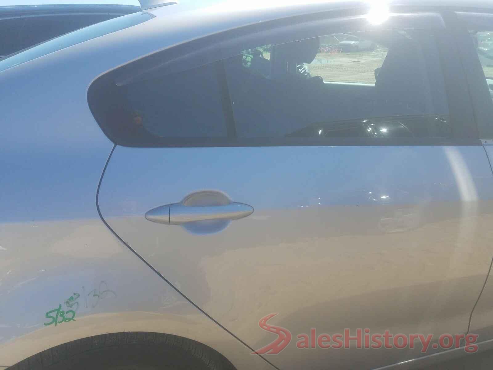 3KPFL4A79JE253783 2018 KIA FORTE