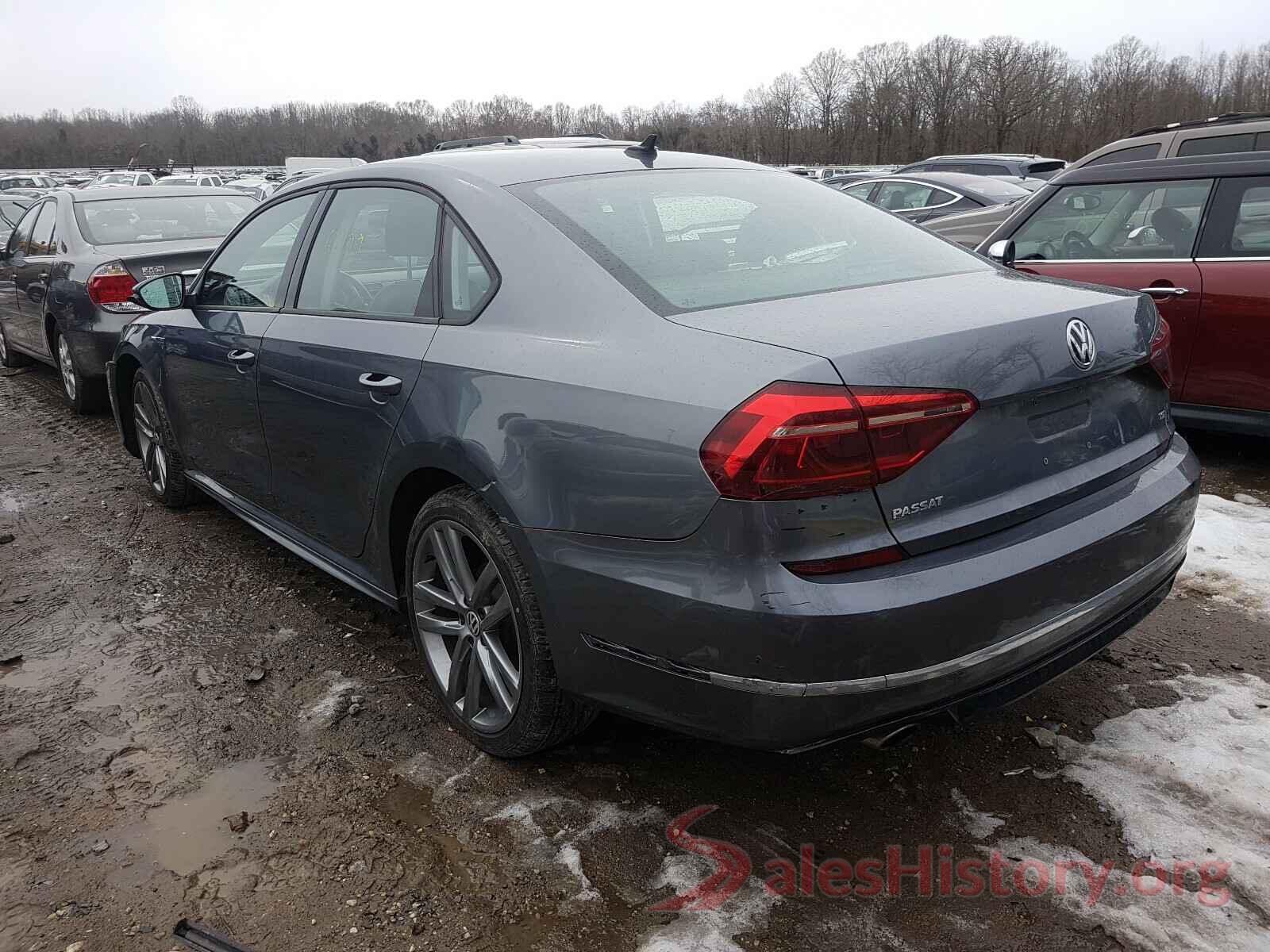 1VWAA7A32JC037440 2018 VOLKSWAGEN PASSAT