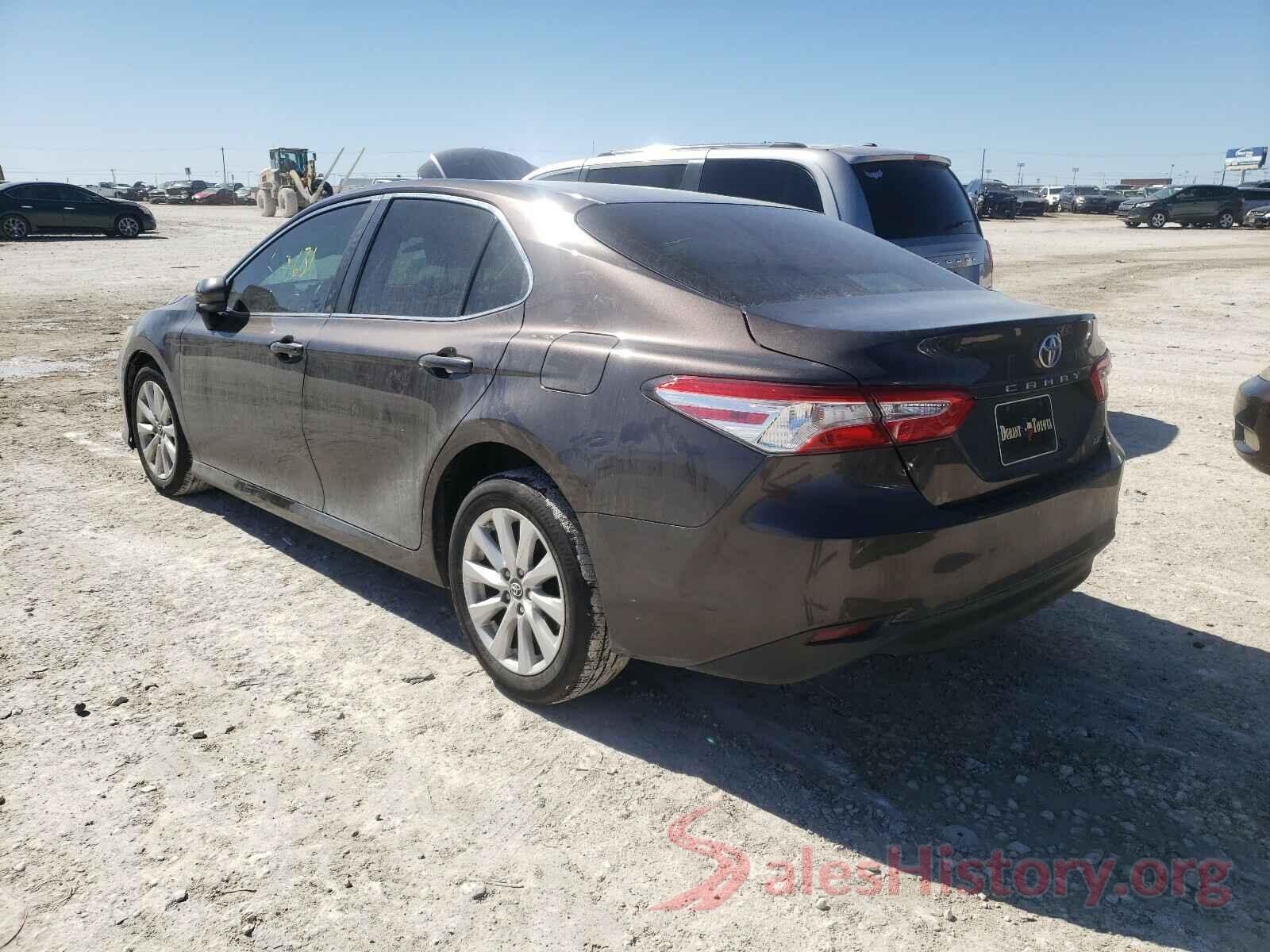 4T1B11HK5JU148944 2018 TOYOTA CAMRY