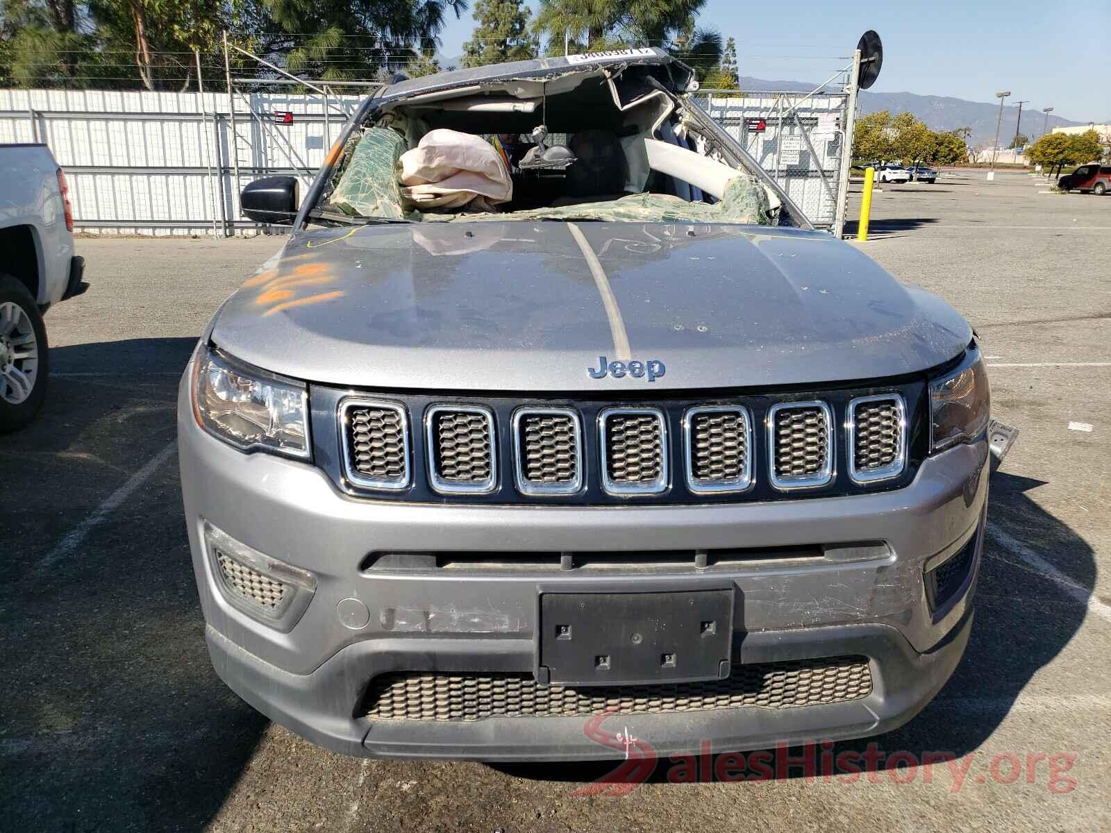 3C4NJCAB9JT136961 2018 JEEP COMPASS