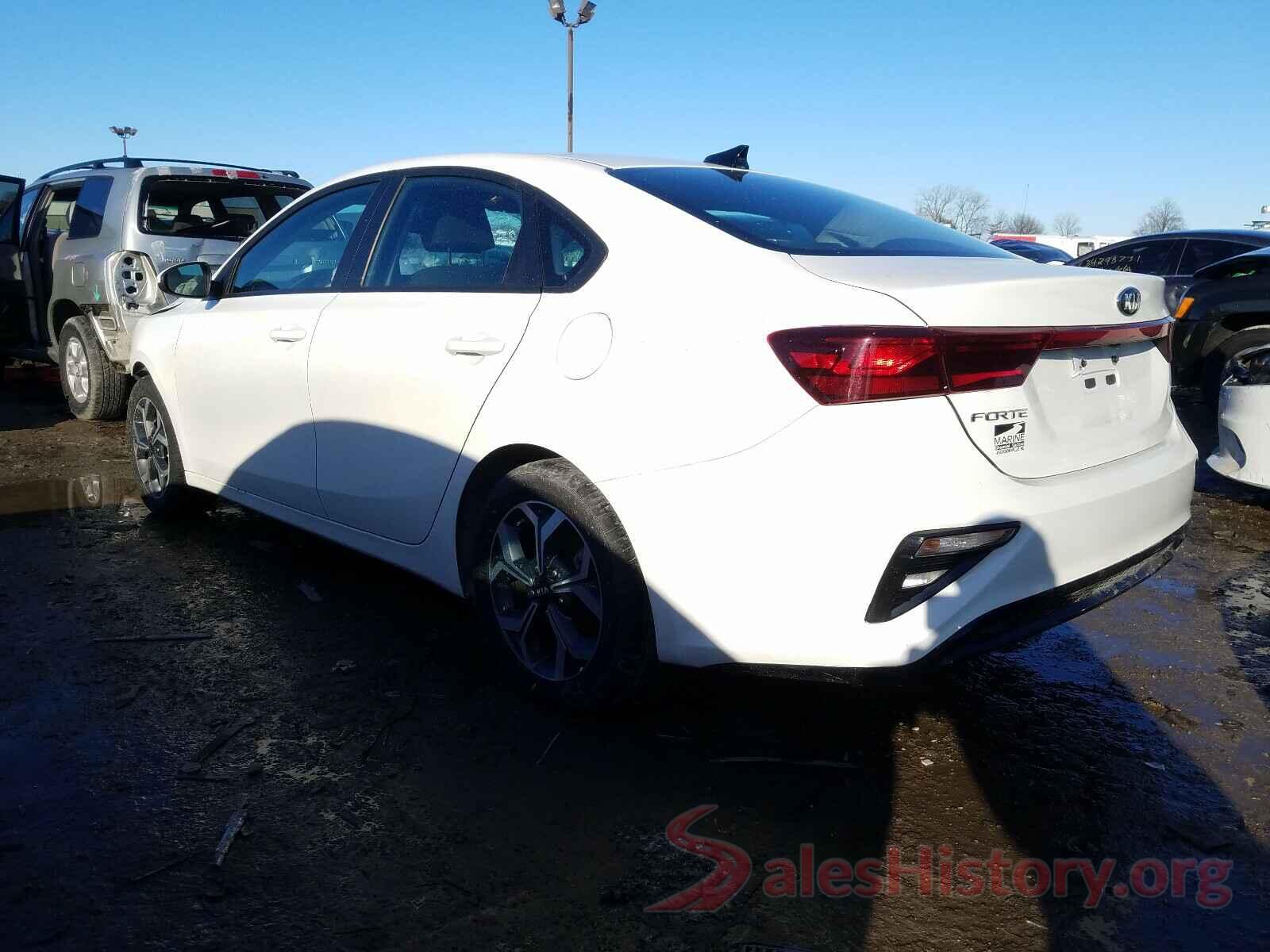 3KPF24AD8KE111435 2019 KIA FORTE