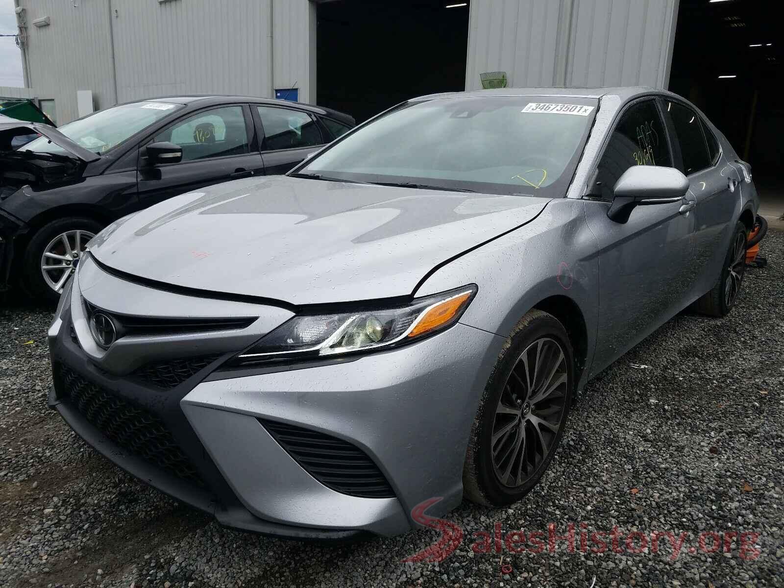 4T1B11HK8JU155368 2018 TOYOTA CAMRY