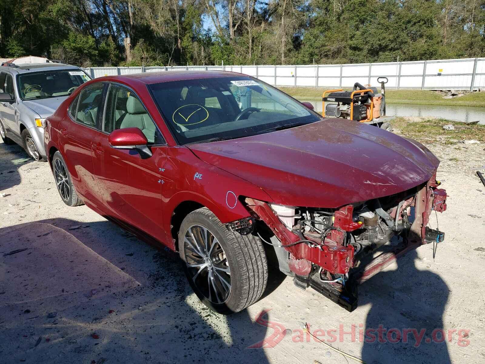 4T1B11HK4JU584443 2018 TOYOTA CAMRY