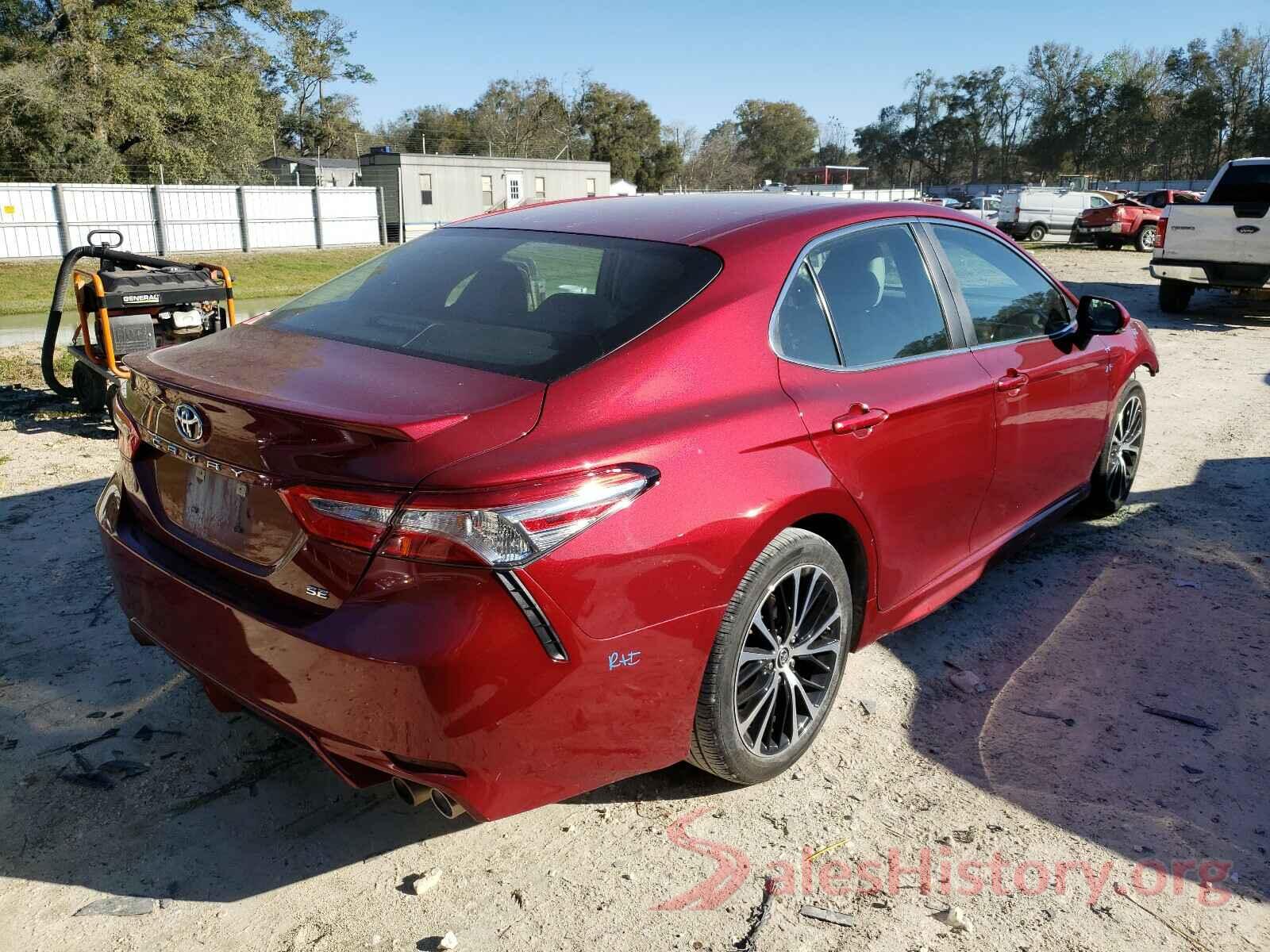 4T1B11HK4JU584443 2018 TOYOTA CAMRY