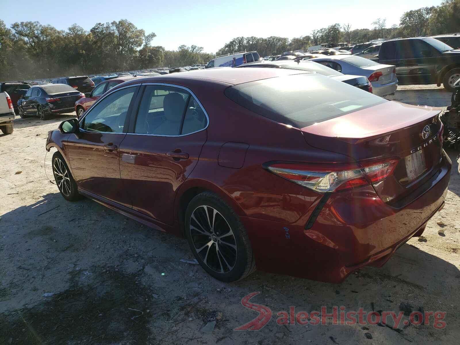 4T1B11HK4JU584443 2018 TOYOTA CAMRY