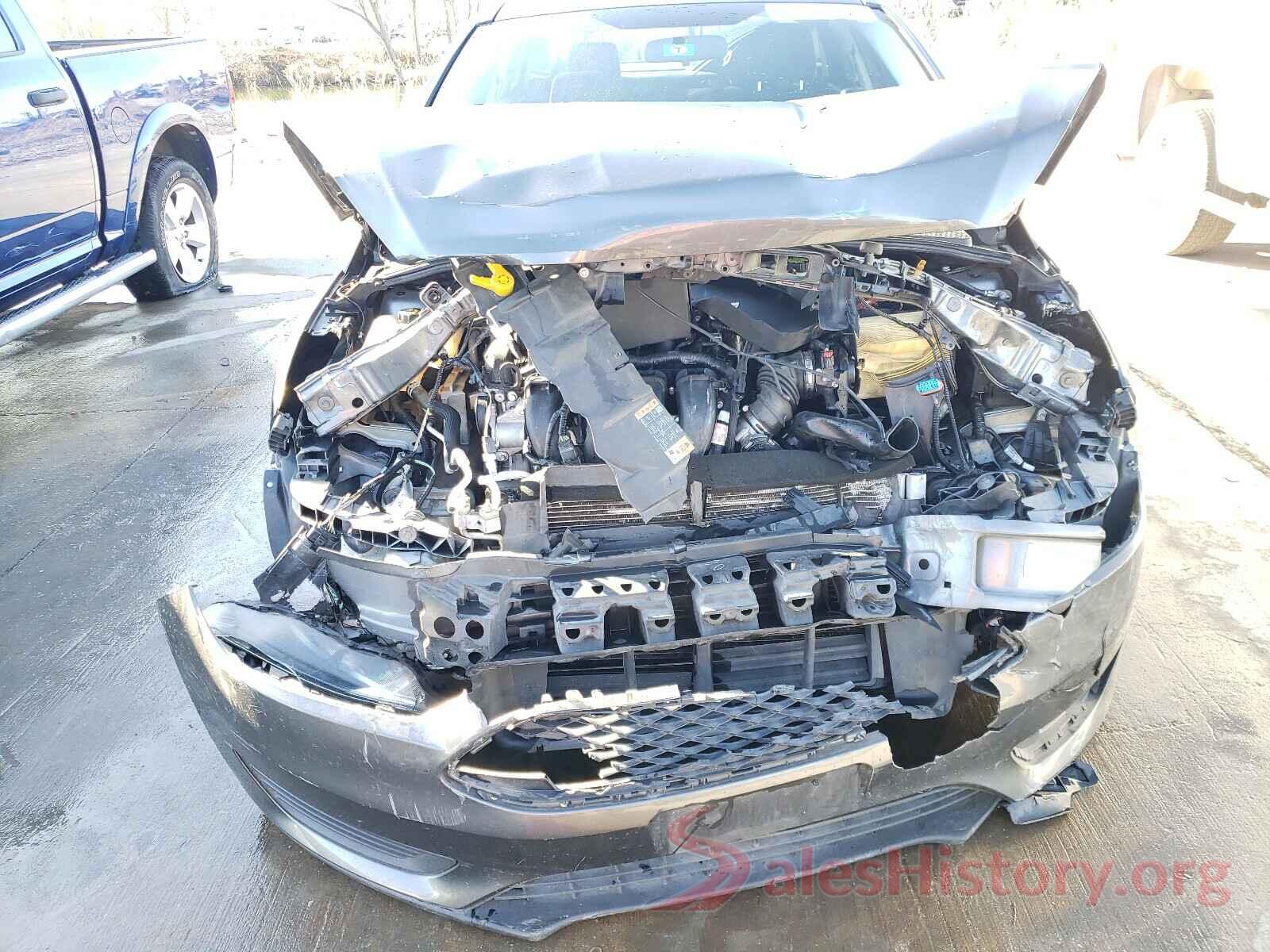 1FADP3E25JL330795 2018 FORD FOCUS