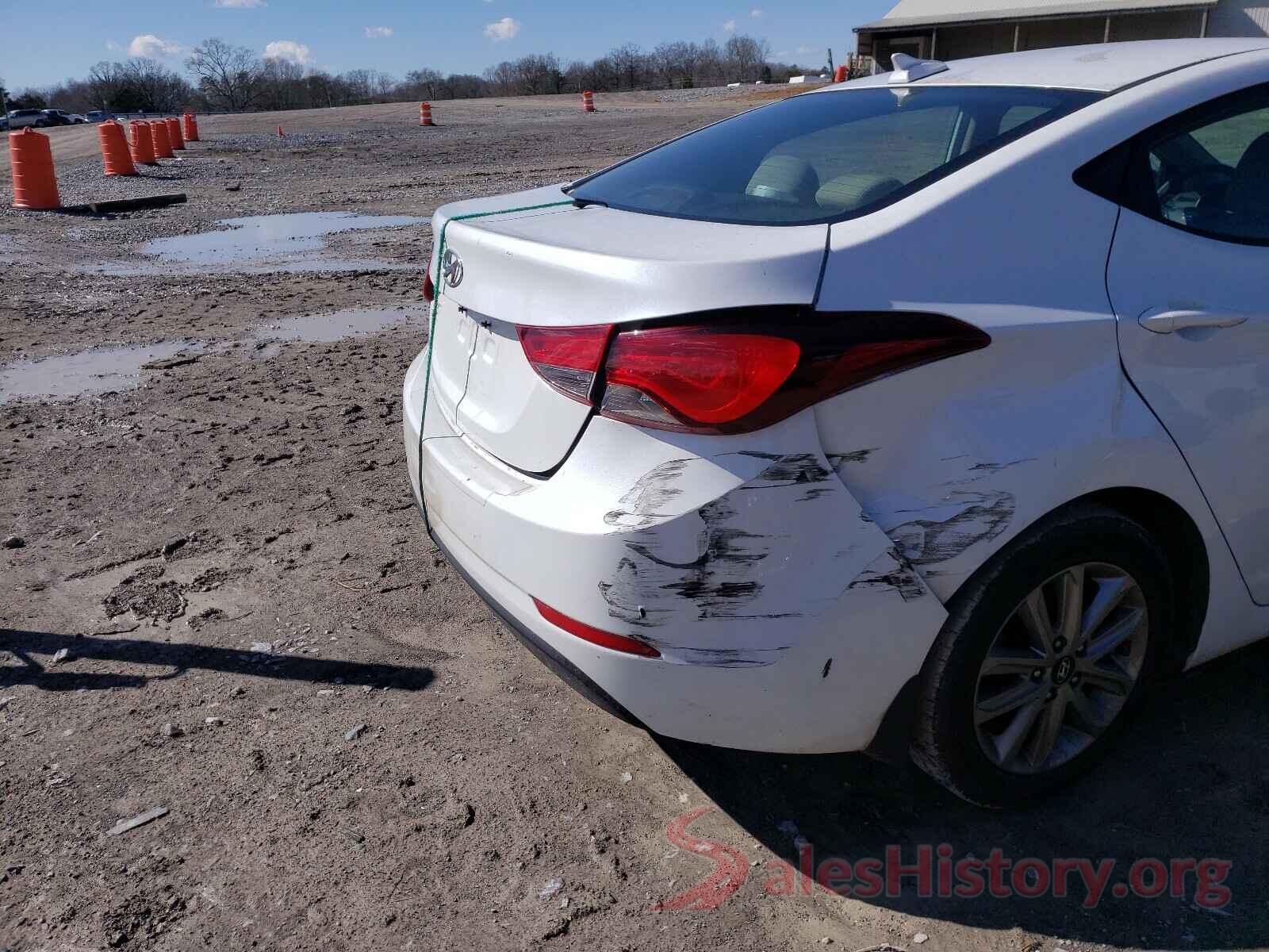 5NPDH4AE6GH681015 2016 HYUNDAI ELANTRA