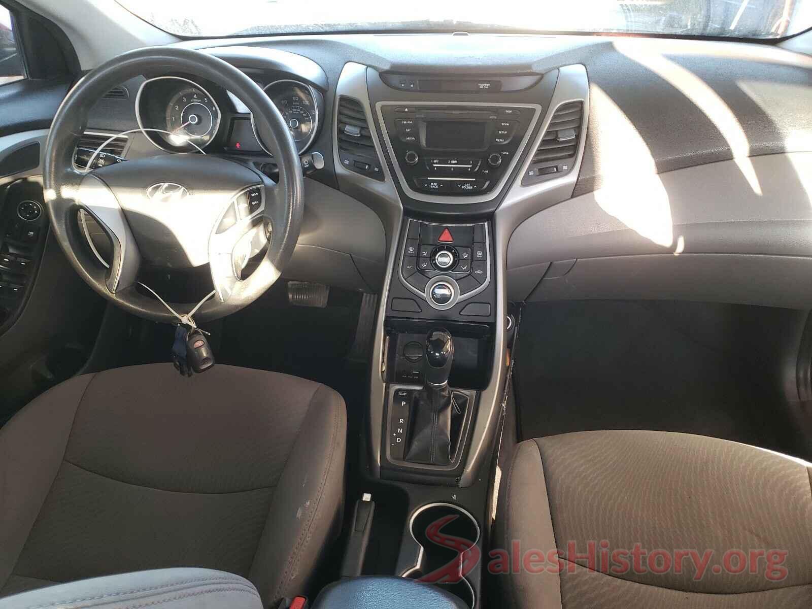 5NPDH4AE8GH767930 2016 HYUNDAI ELANTRA