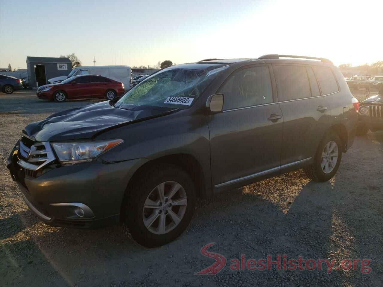 5TDBK3EHXDS229176 2013 TOYOTA HIGHLANDER