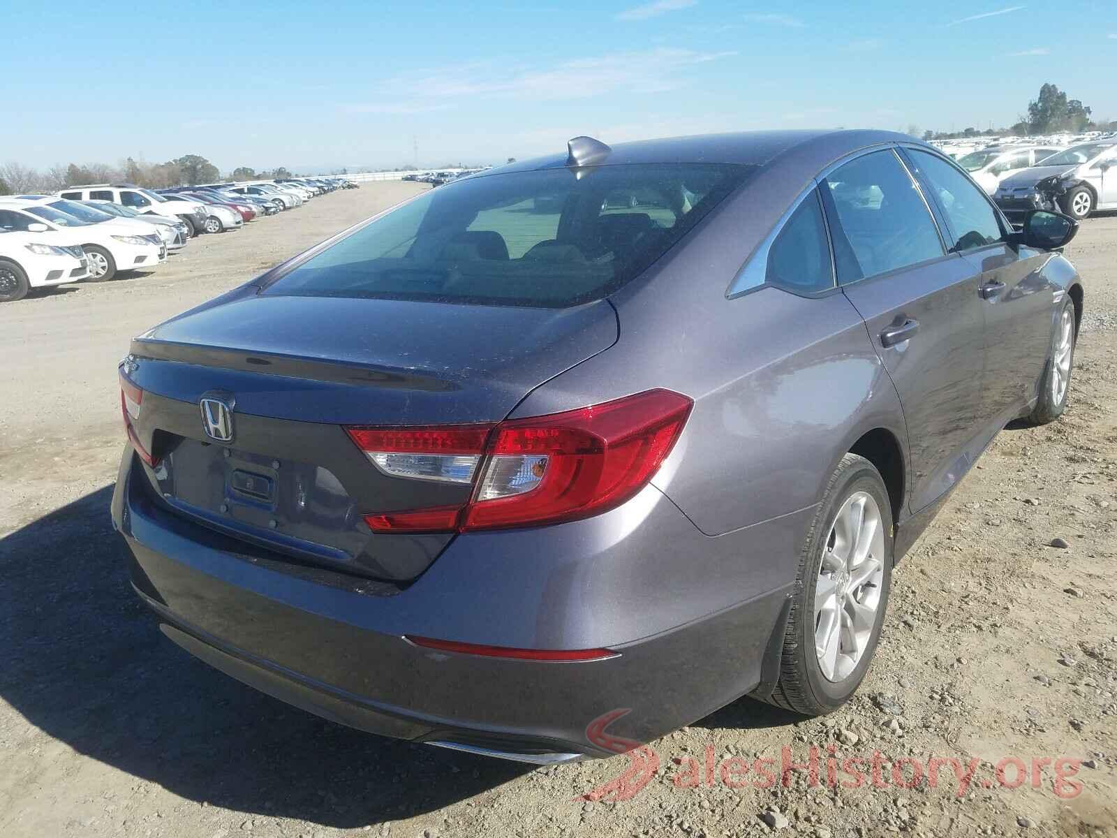 1HGCV1F19JA268143 2018 HONDA ACCORD