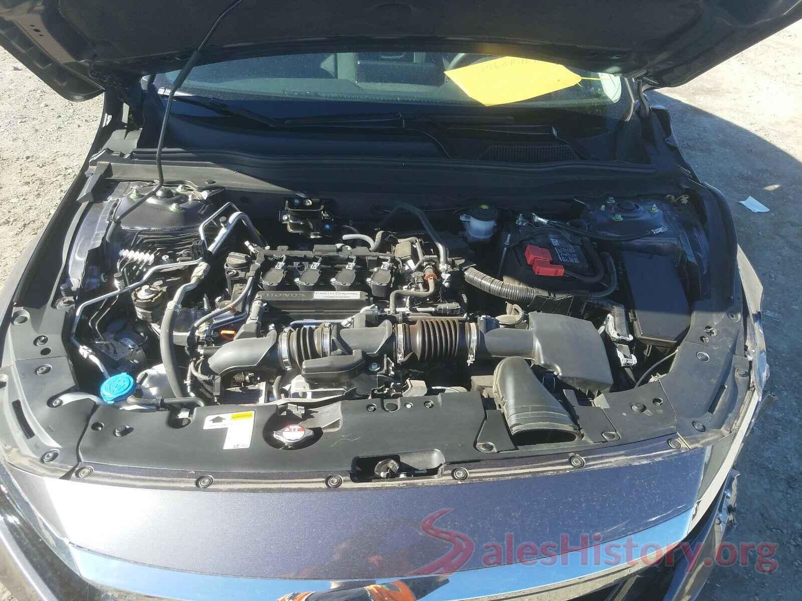 1HGCV1F19JA268143 2018 HONDA ACCORD