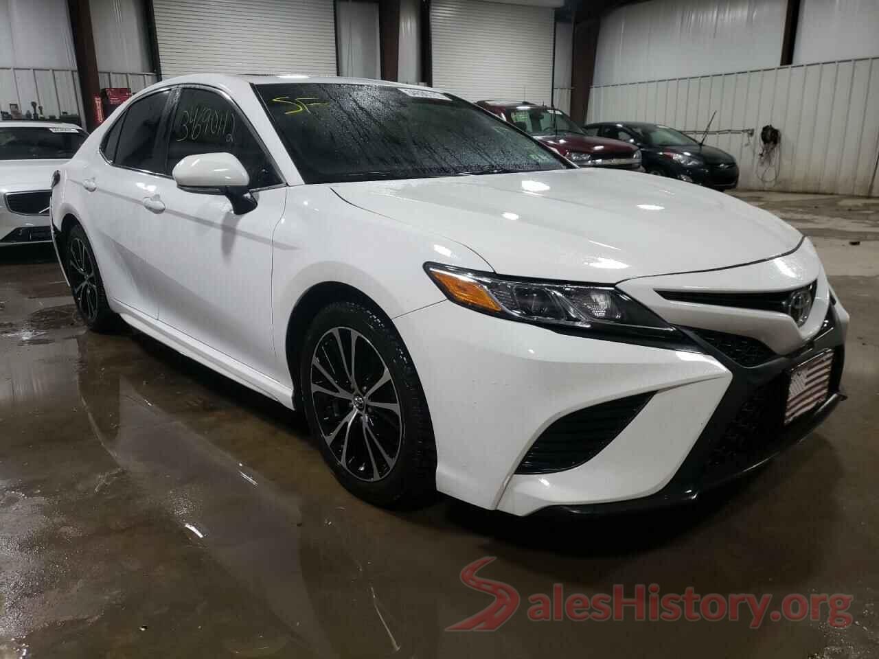 4T1B11HK0KU722318 2019 TOYOTA CAMRY