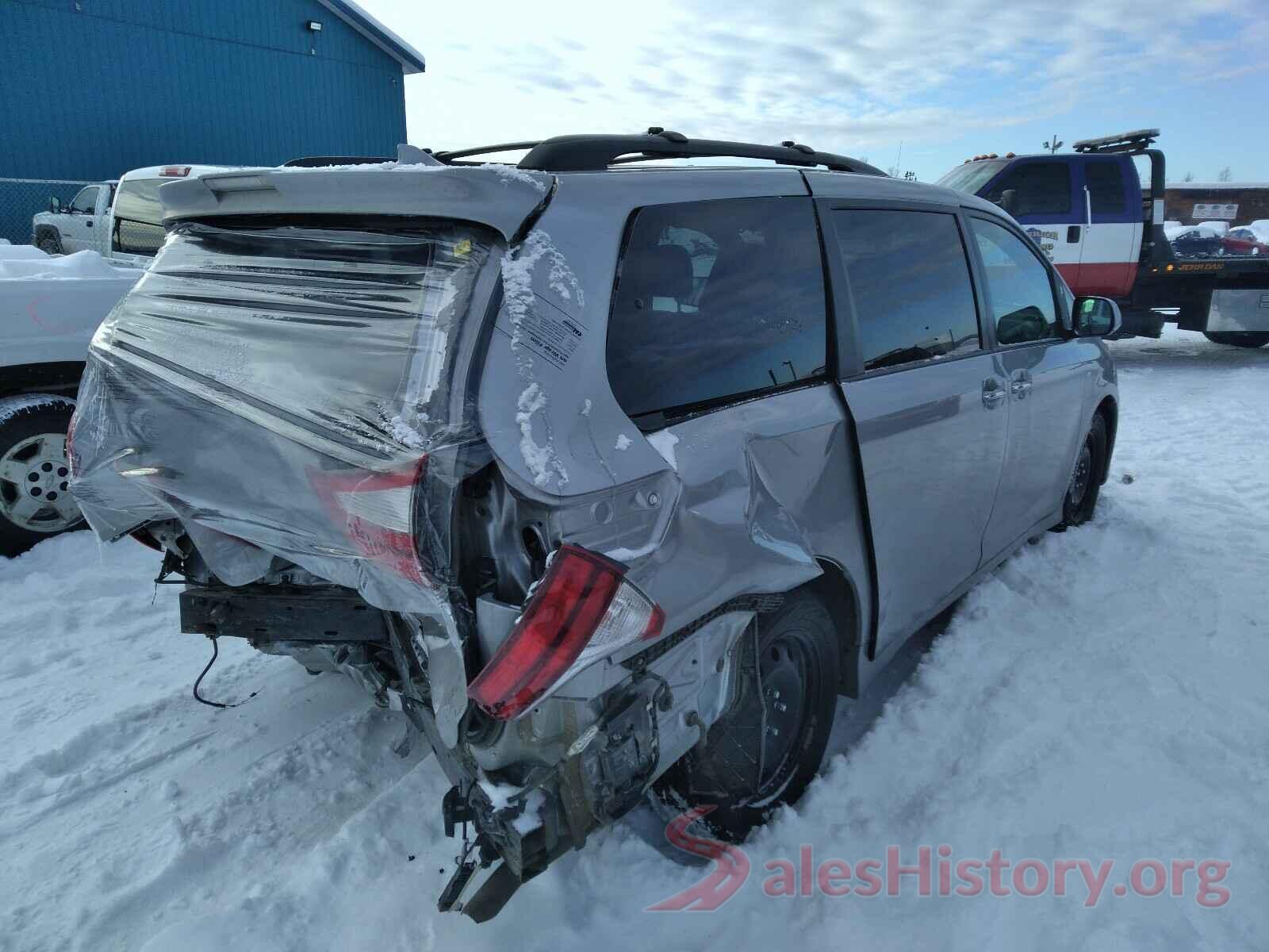 5TDDZ3DC6JS197056 2018 TOYOTA SIENNA