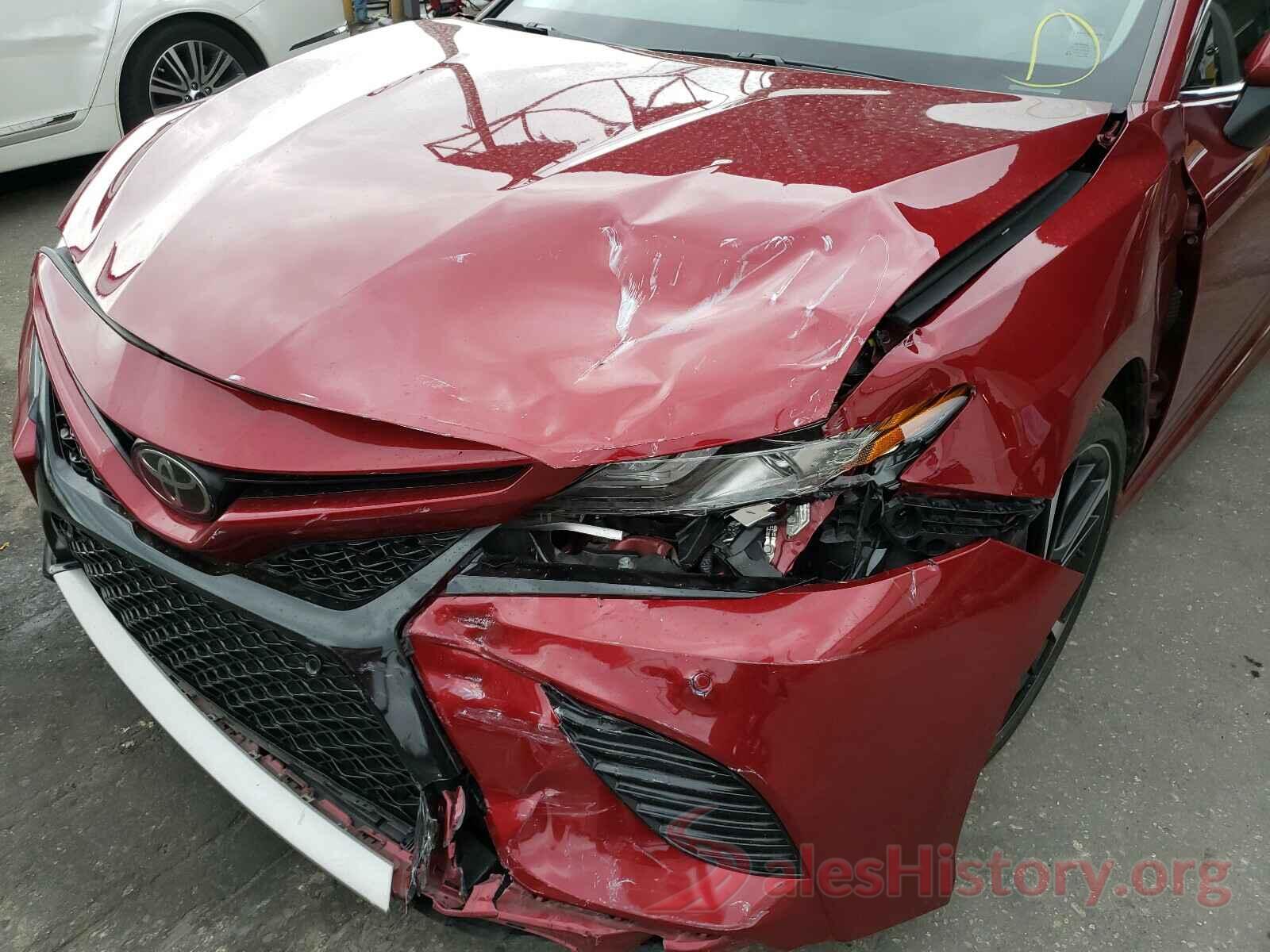 4T1B61HK8JU589890 2018 TOYOTA CAMRY