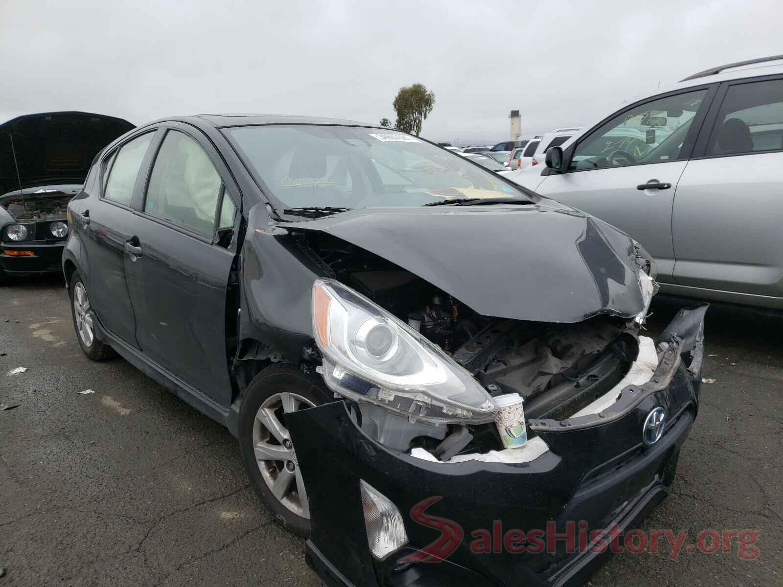 JTDKDTB35H1592393 2017 TOYOTA PRIUS