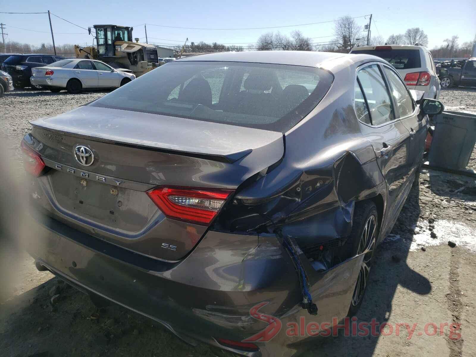 4T1B11HK2JU513211 2018 TOYOTA CAMRY