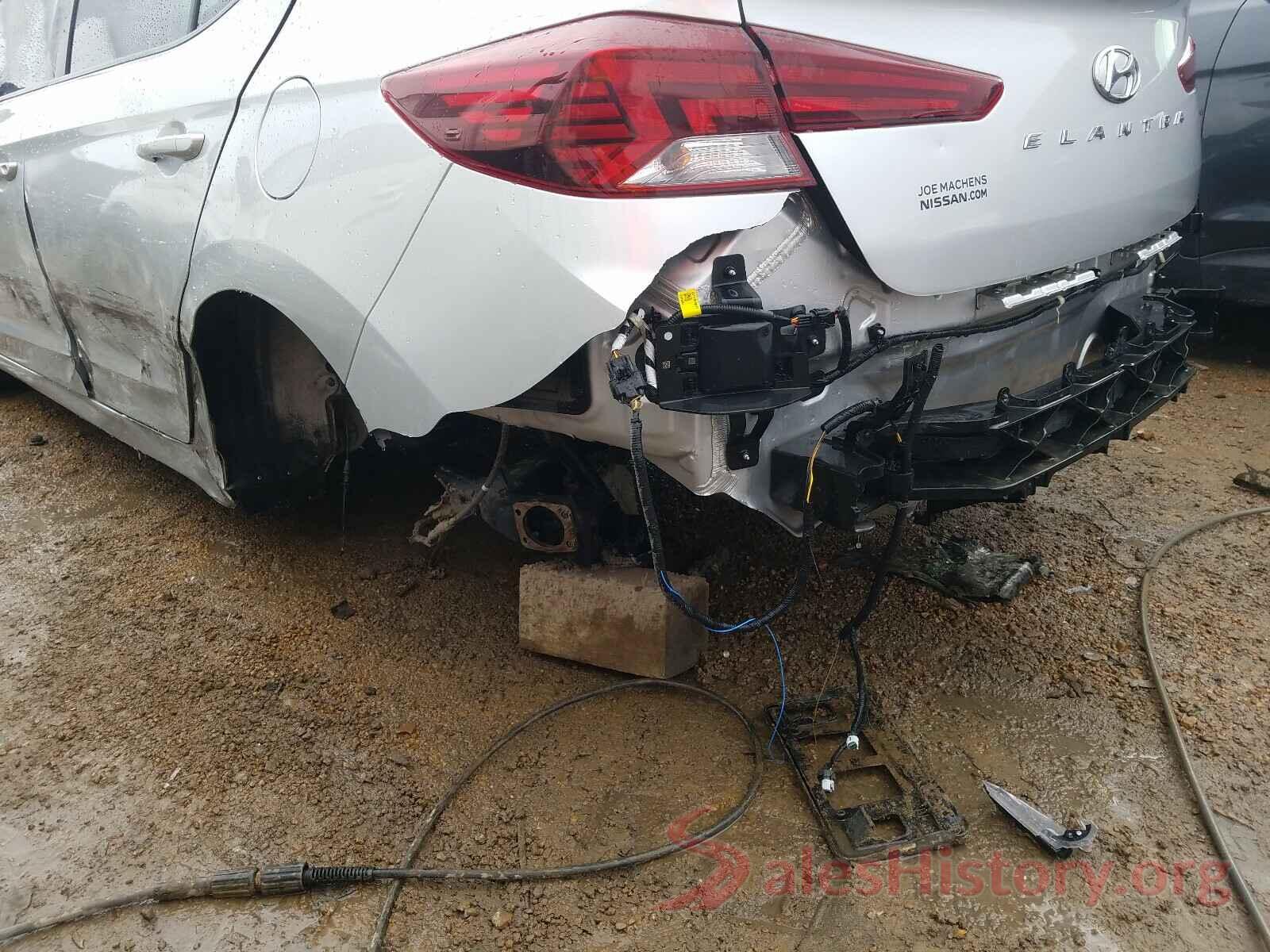 KMHD84LF0KU743783 2019 HYUNDAI ELANTRA